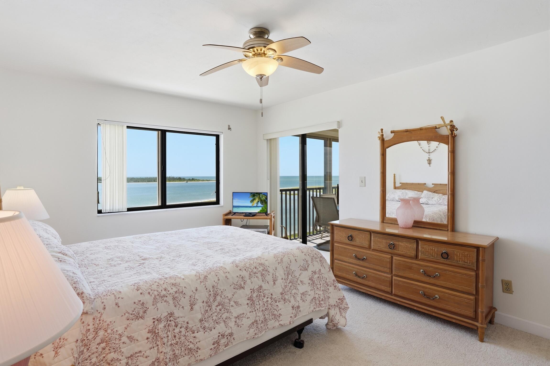 8402 Estero Boulevard Apt 405