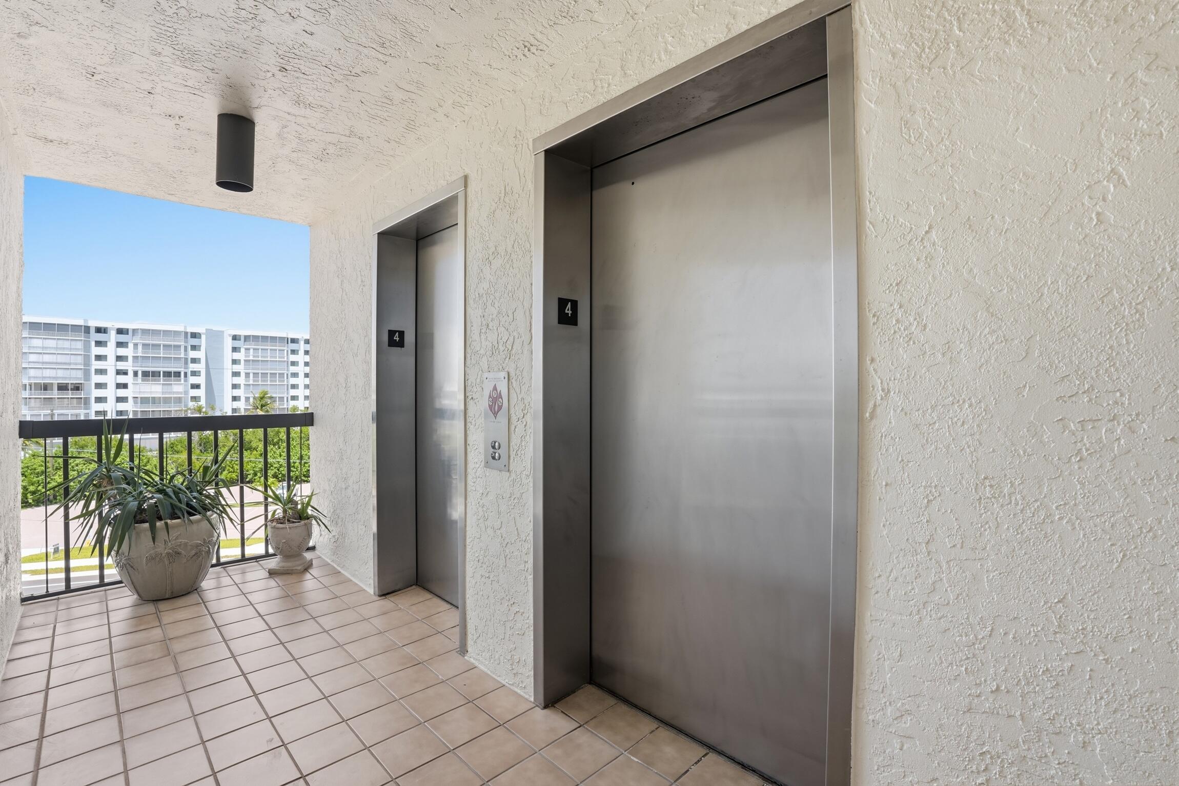 8402 Estero Boulevard Apt 405
