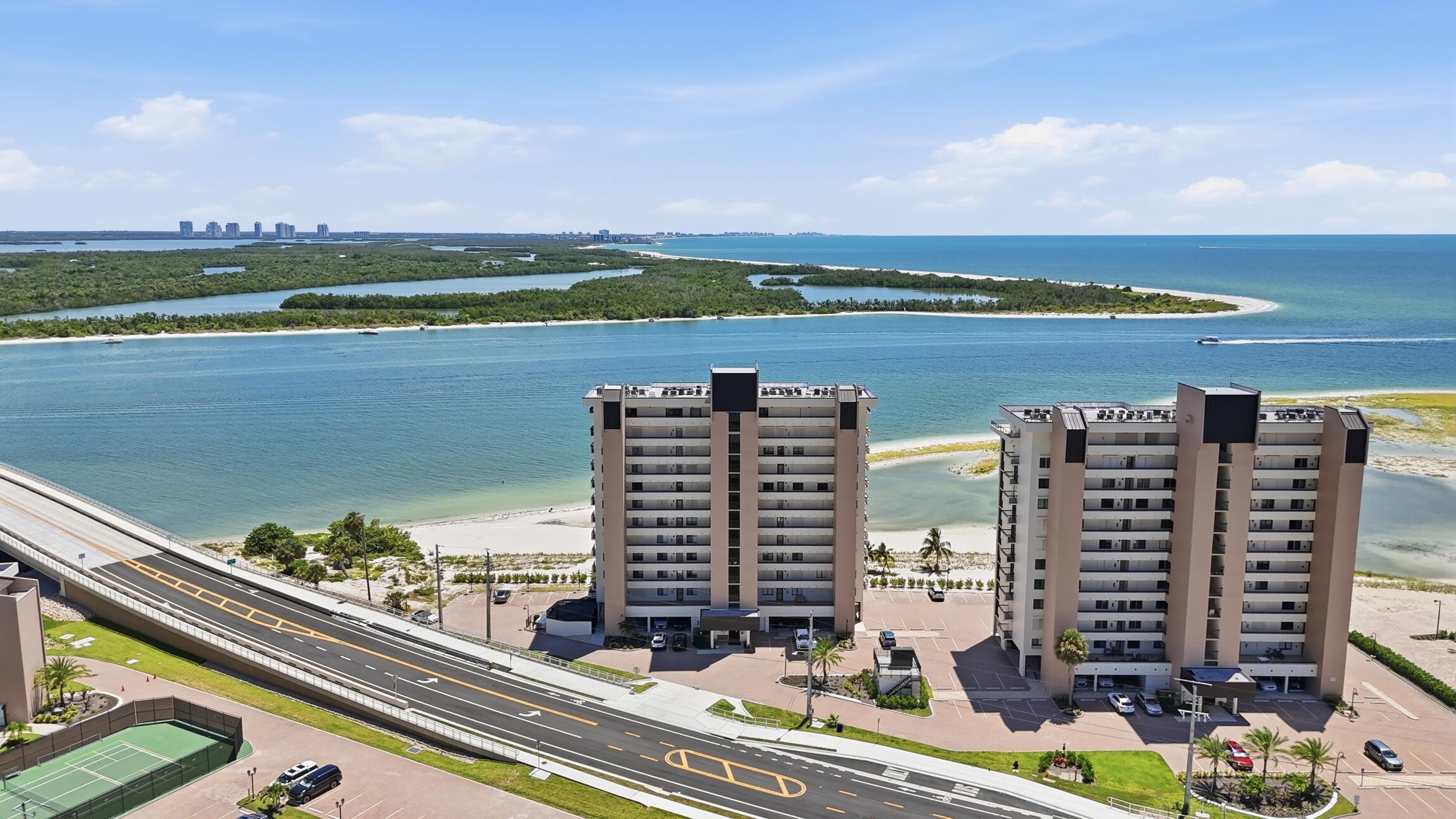 8402 Estero Boulevard Apt 405