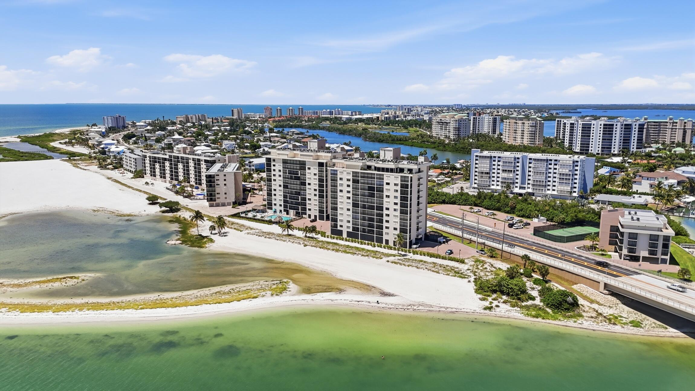 8402 Estero Boulevard Apt 405