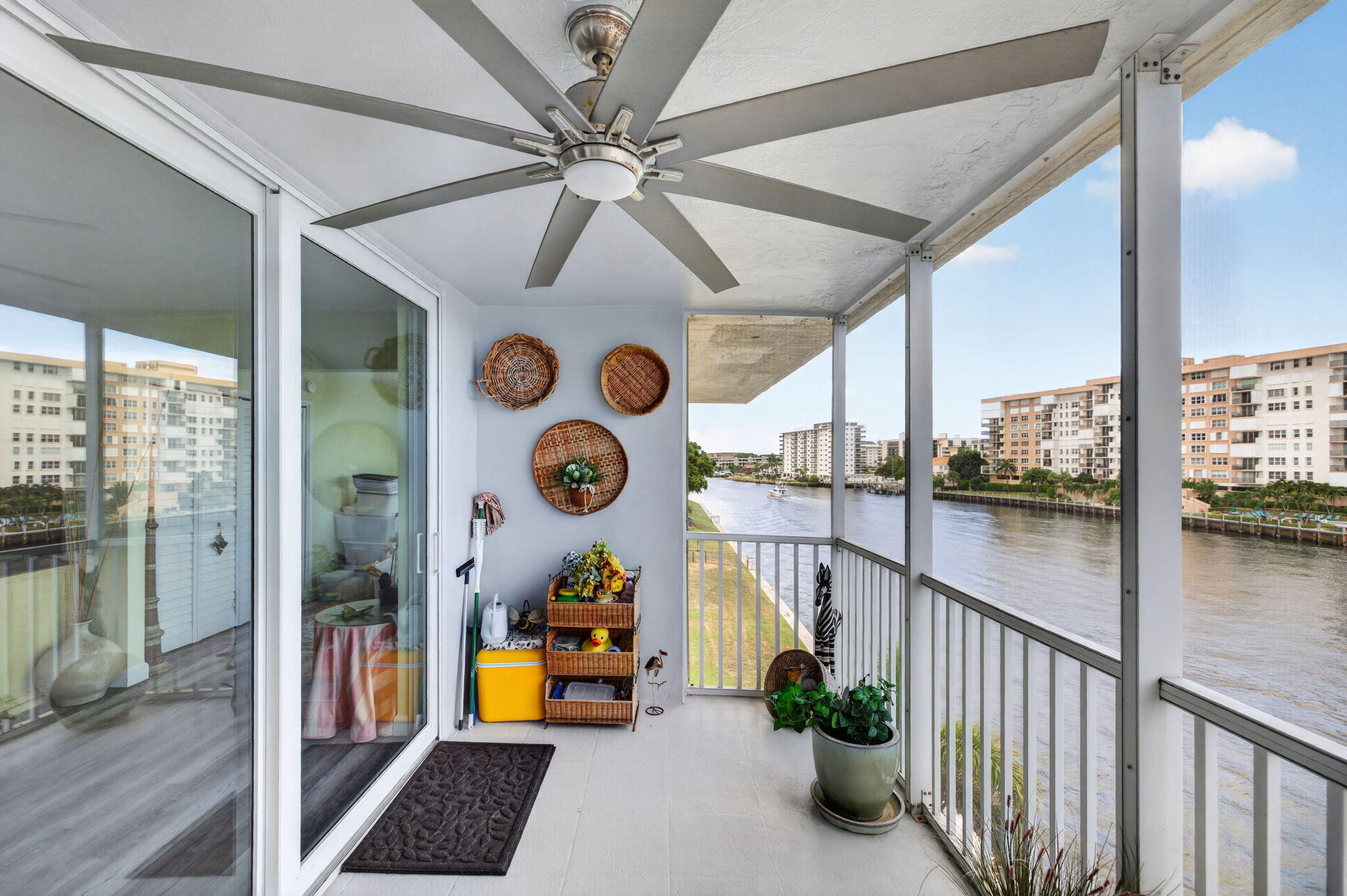 3100 NE 48TH Court 409