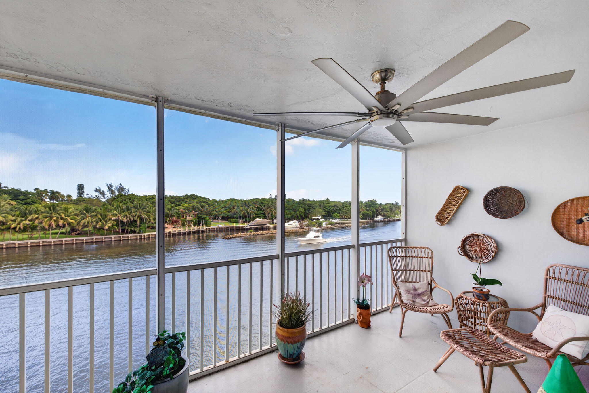 3100 NE 48TH Court 409