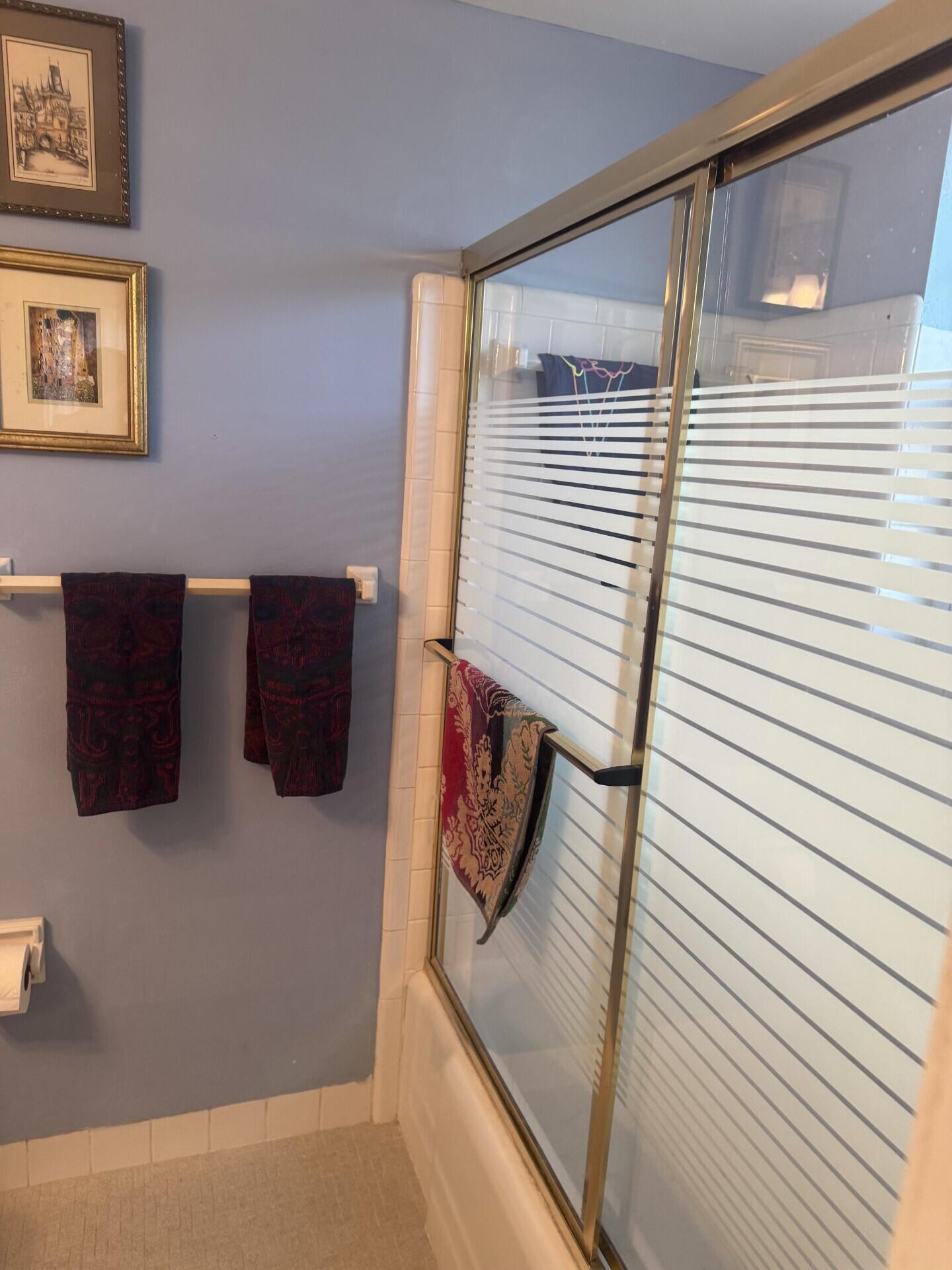 11 SW 4TH Avenue 1