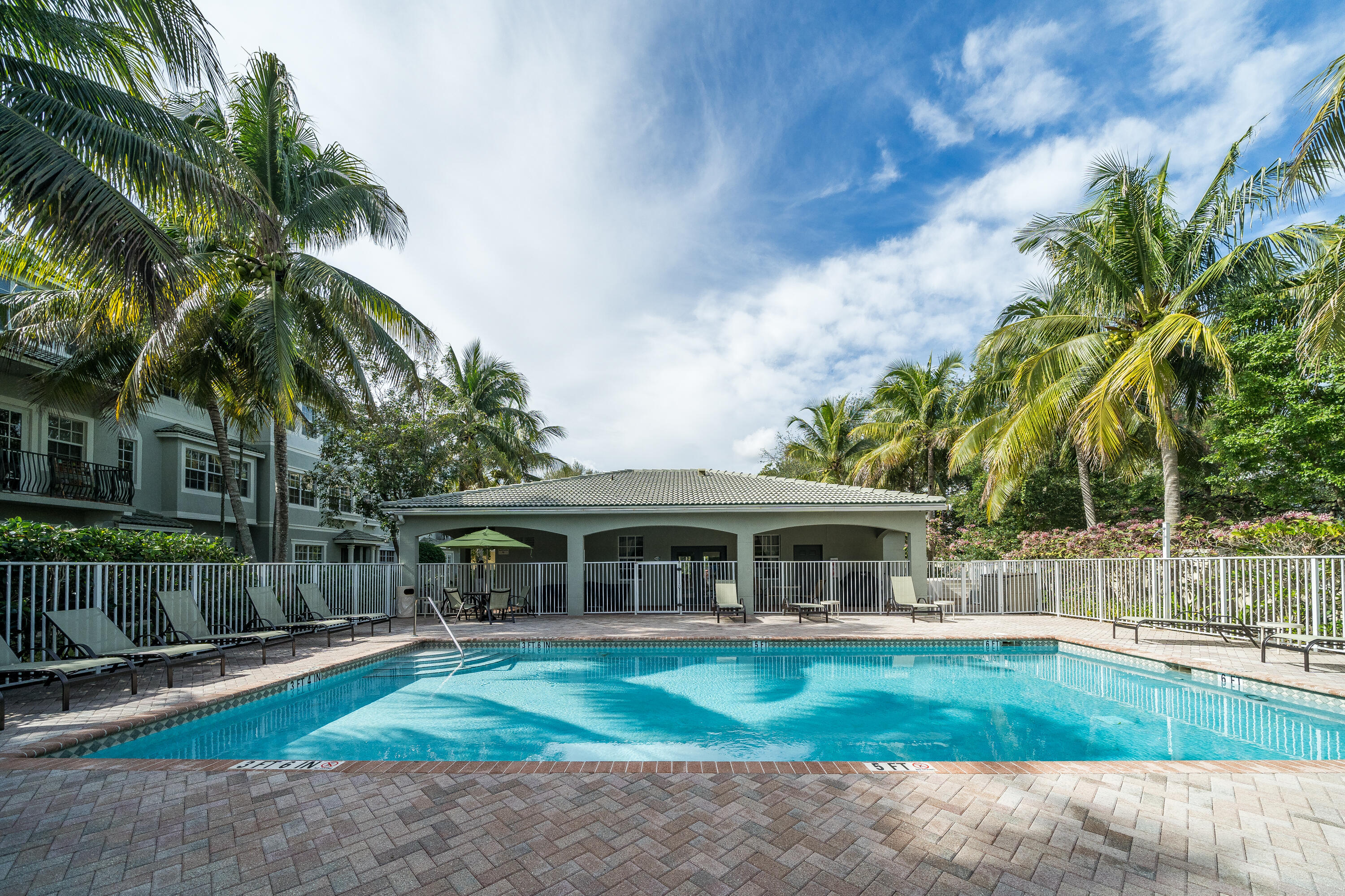 948 NW 18th Avenue