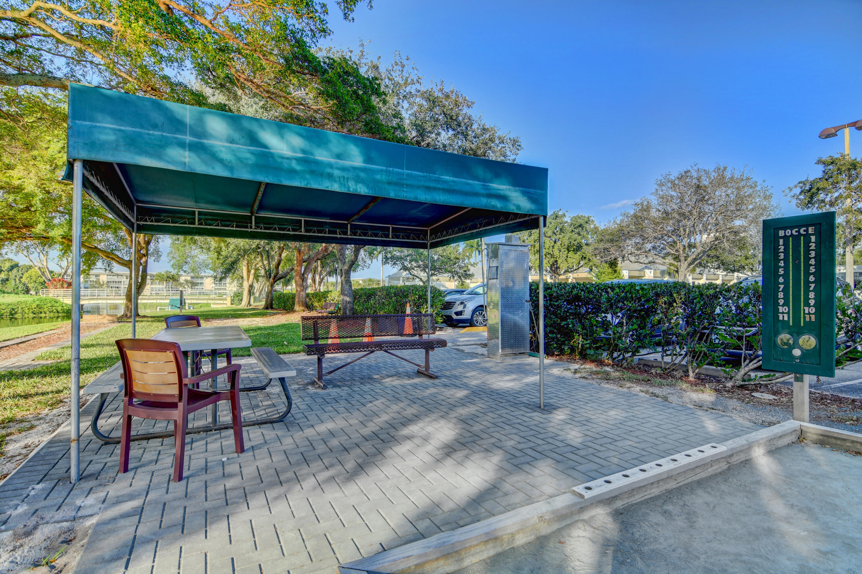 4602 NE MARTINIQUE Way H2
