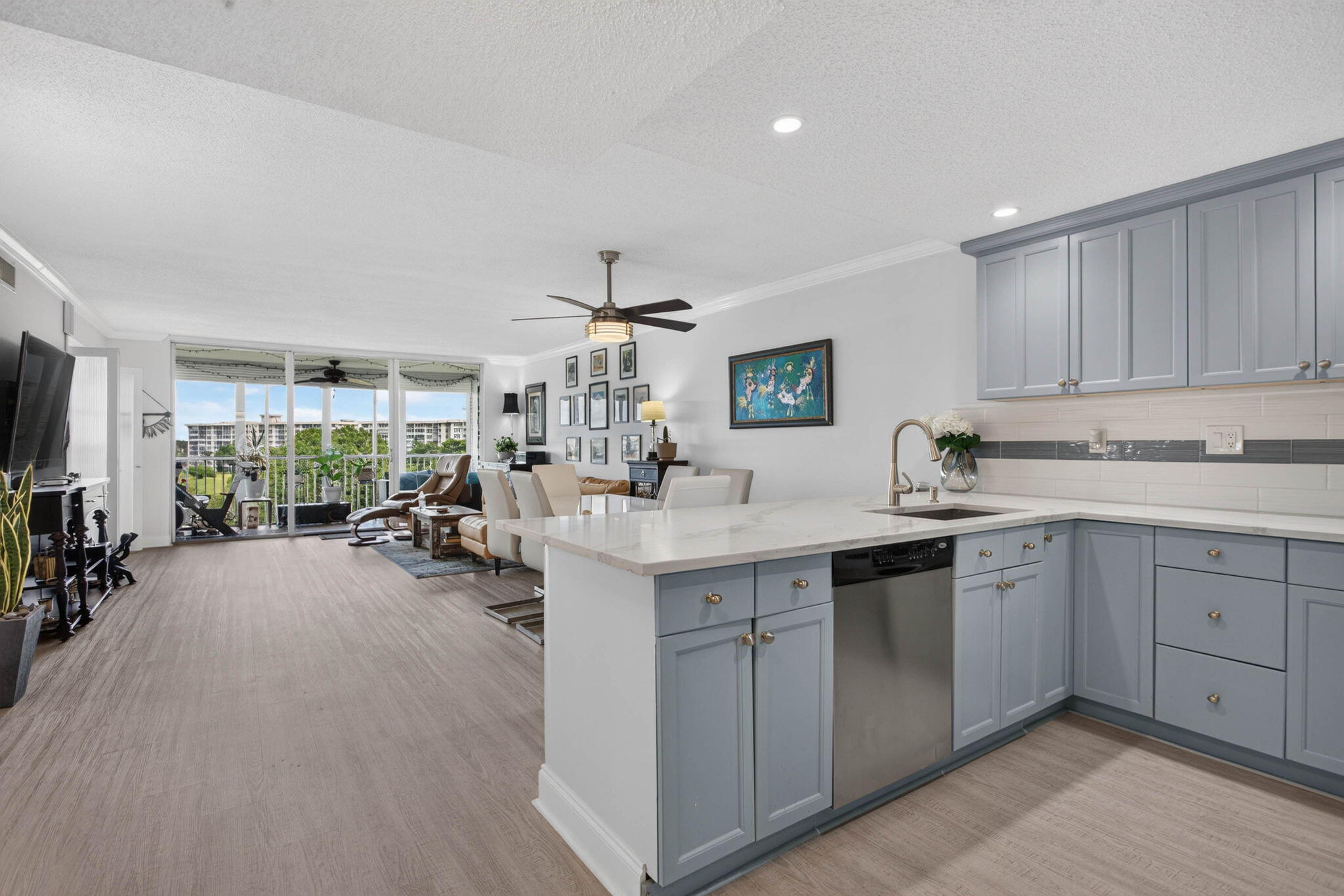 2901 S Palm Aire Drive