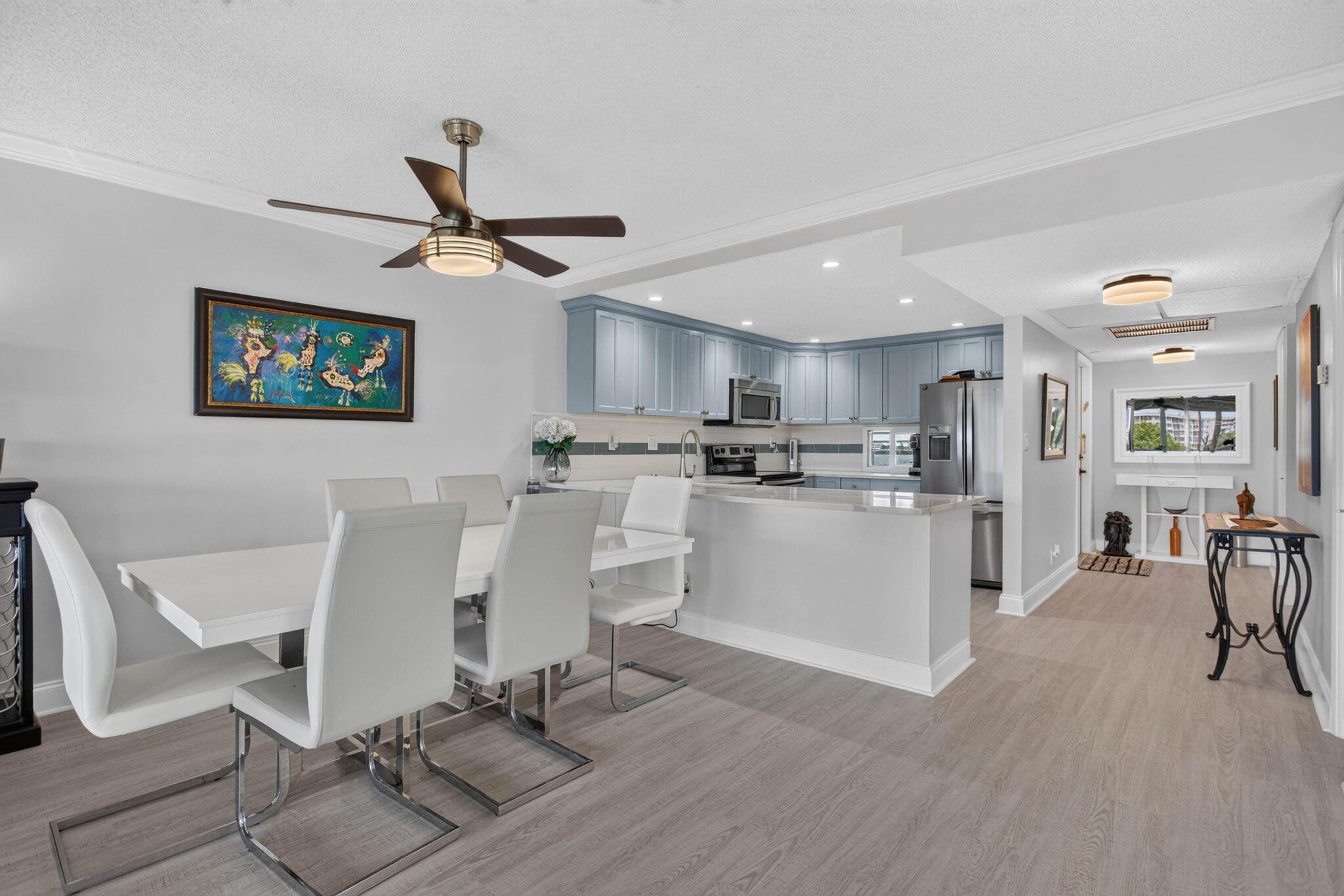 2901 S Palm Aire Drive