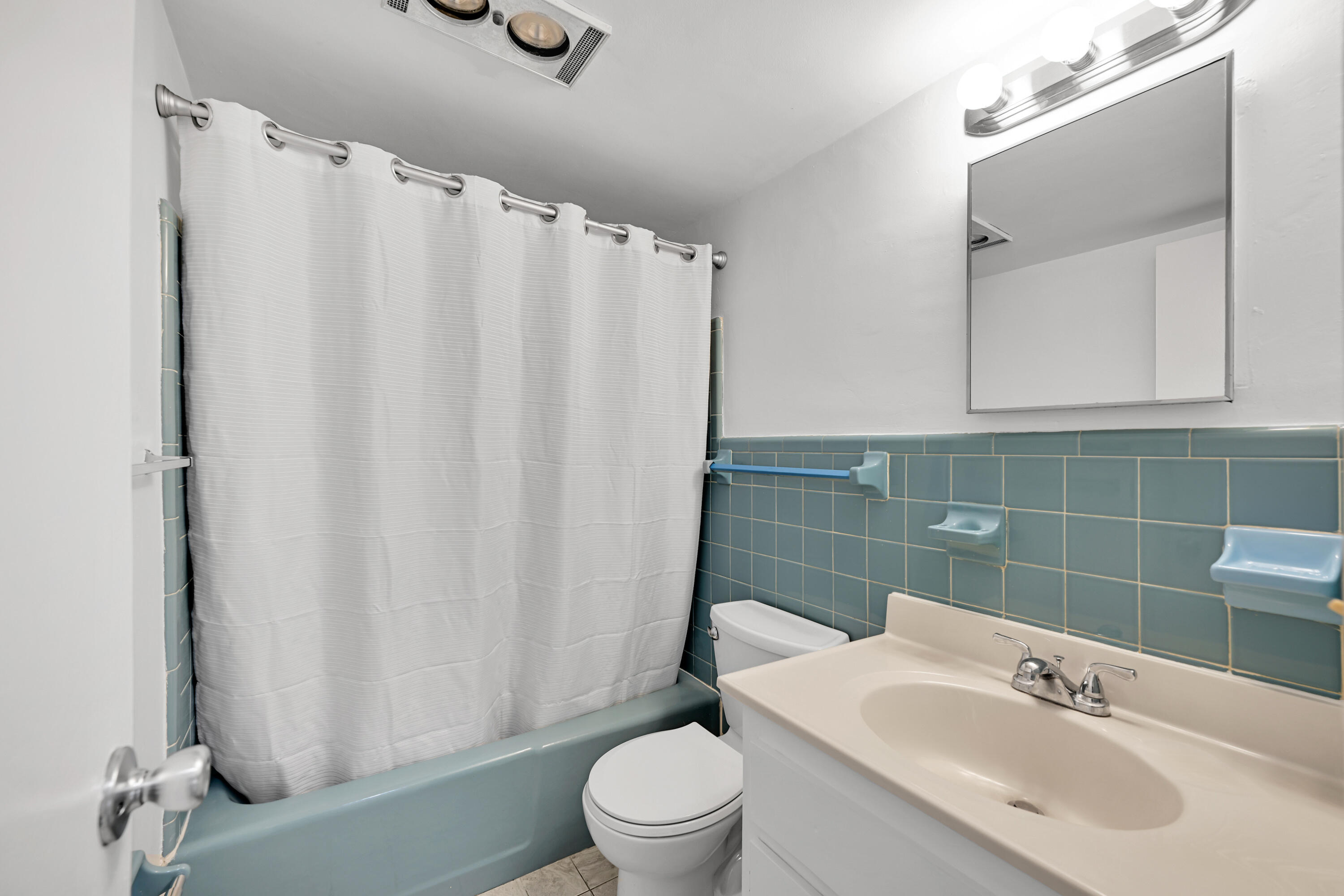 199 SW 15th Street 3