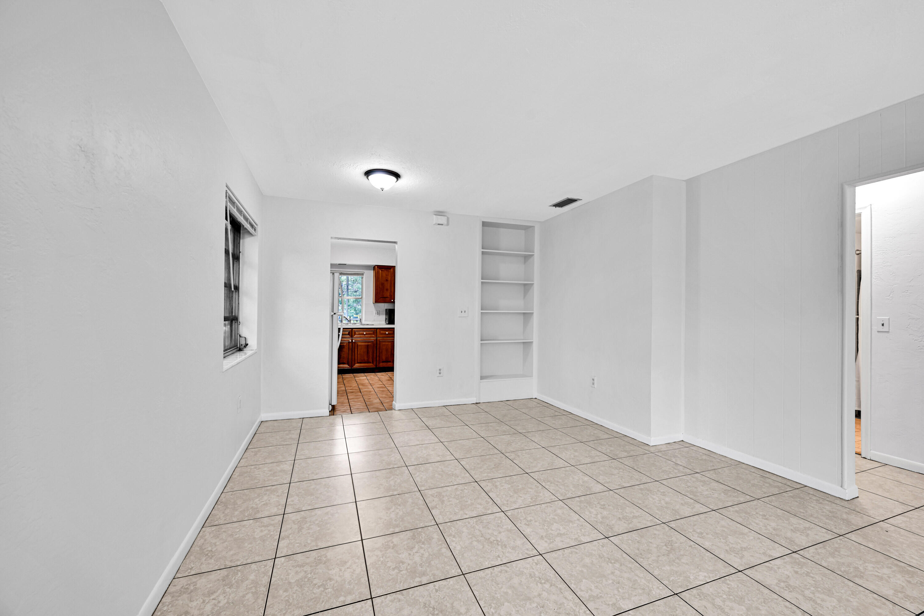 199 SW 15th Street 3