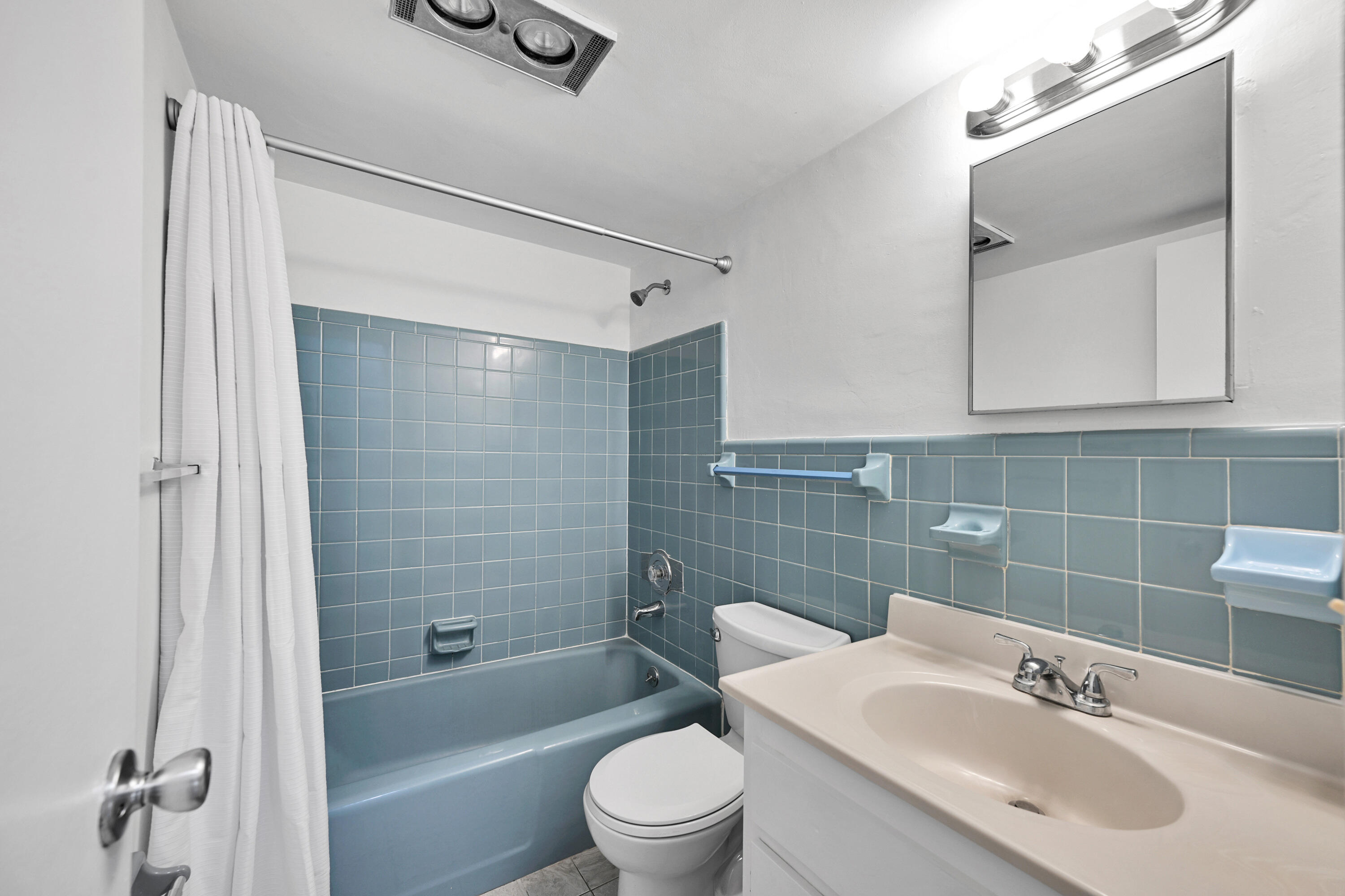 199 SW 15th Street 3
