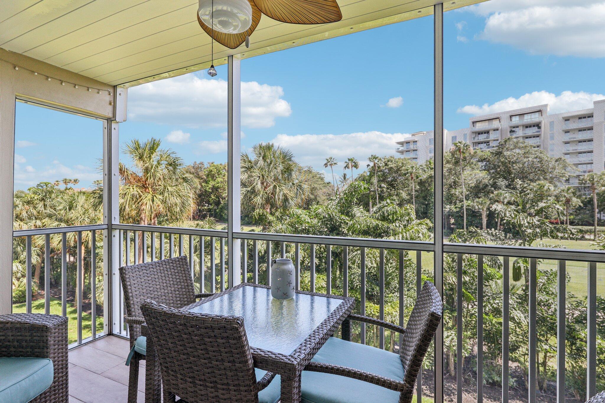 200 E Royal Palm Road 3040