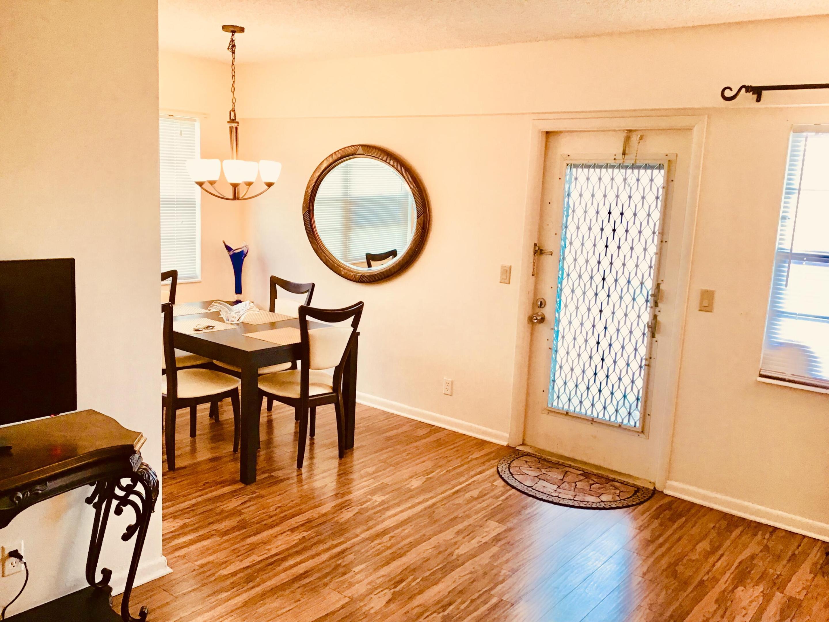 542 MANSFIELD M