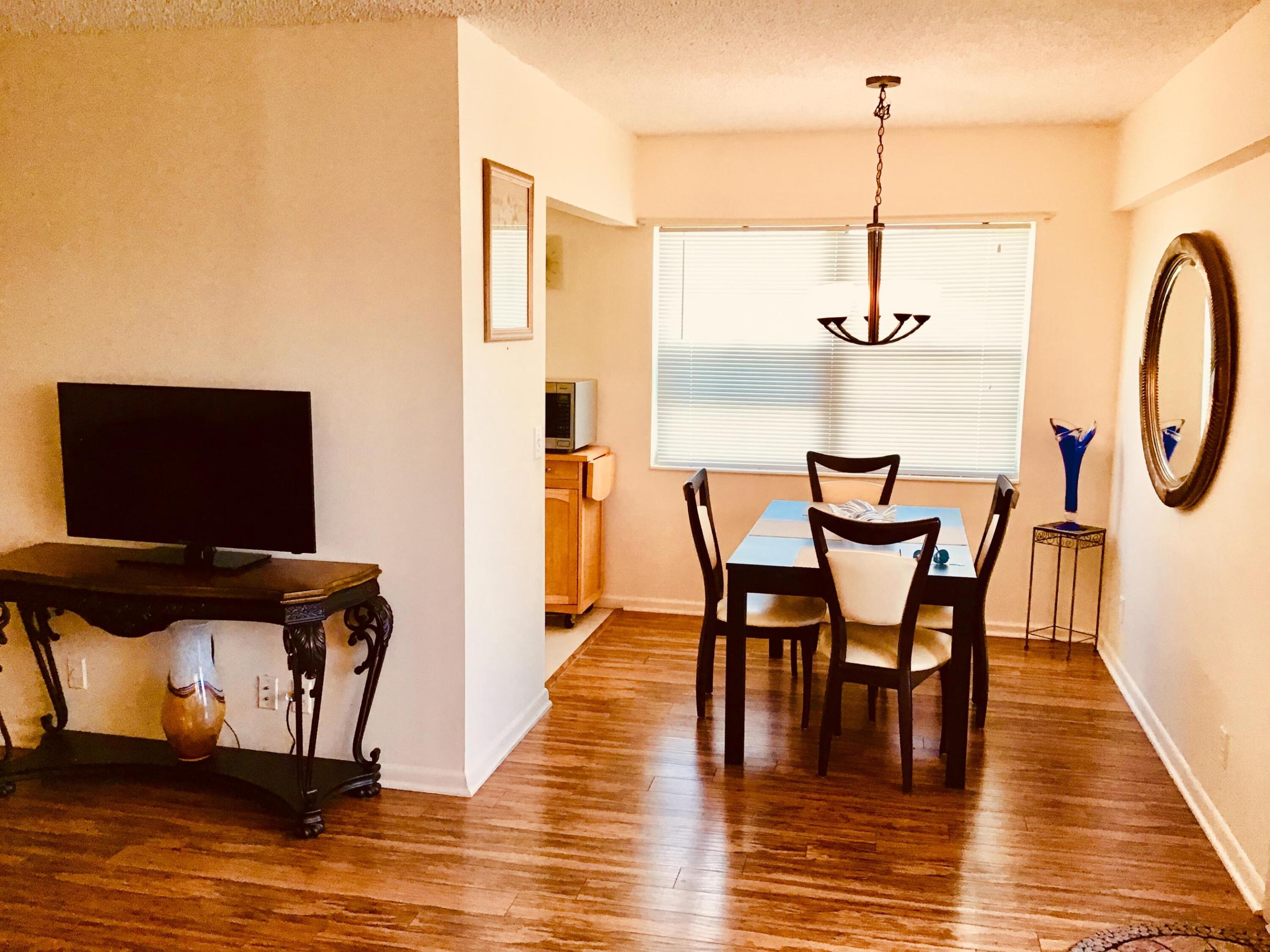 542 MANSFIELD M