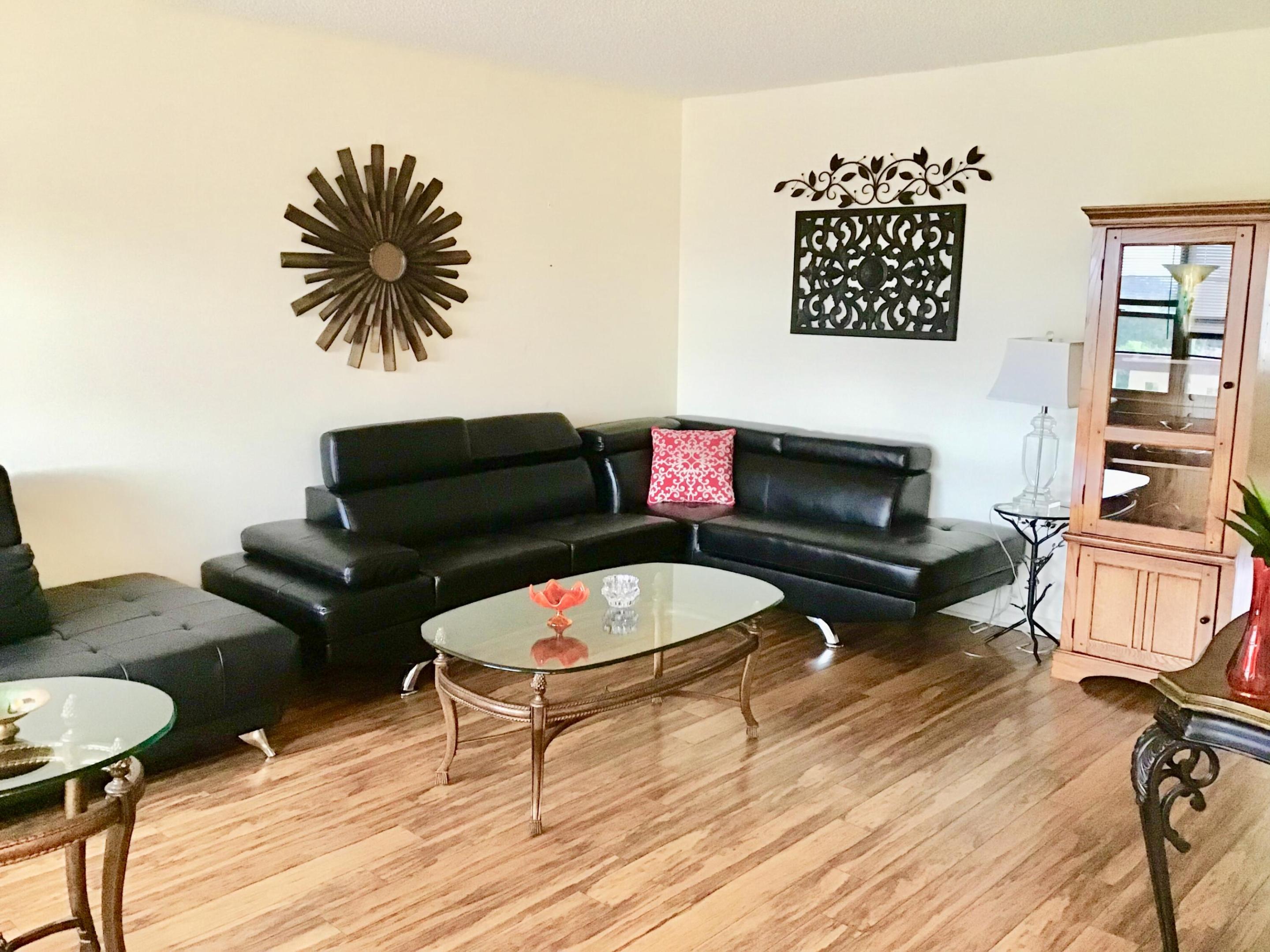 542 MANSFIELD M