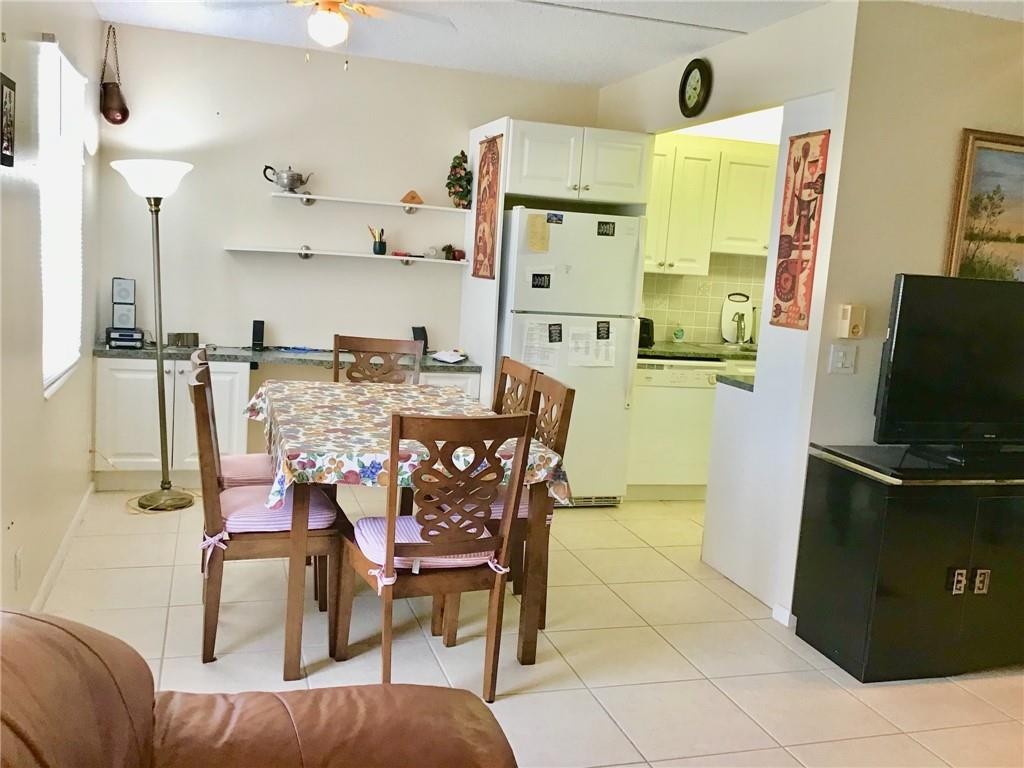 4004 Exeter A 4004, Boca Raton Unit: 4004