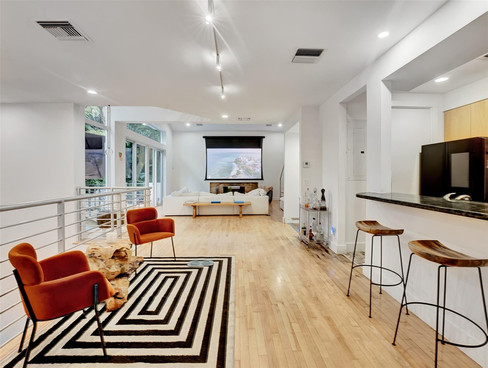 2300 Riverlane Ter
