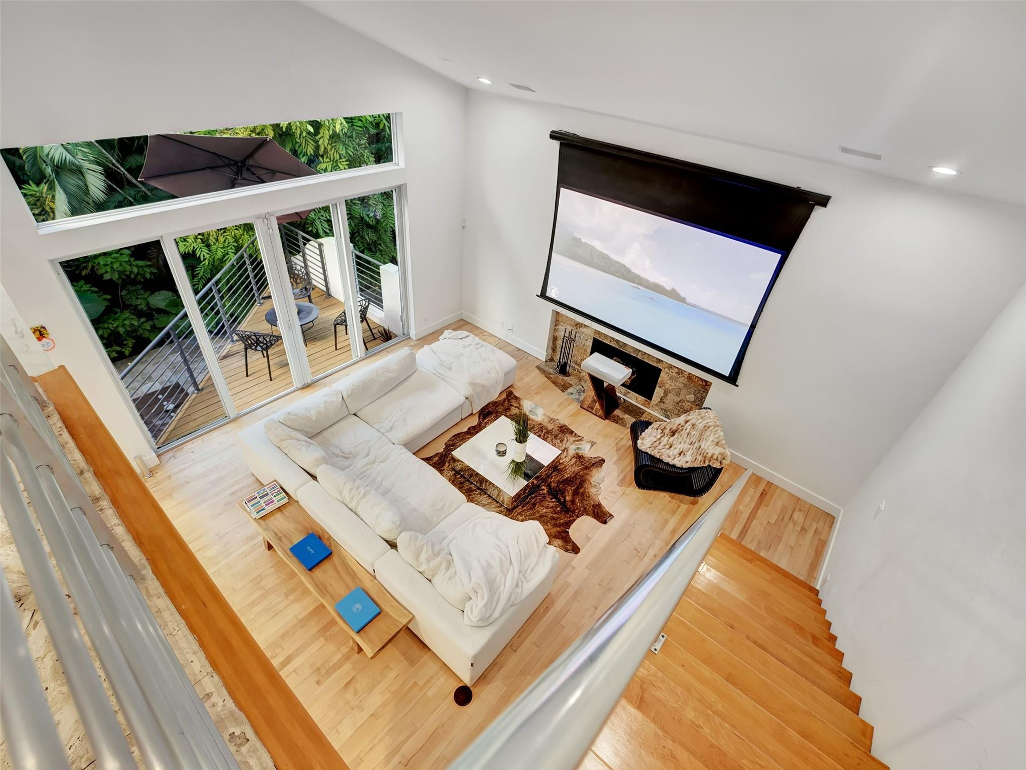 2300 Riverlane Ter