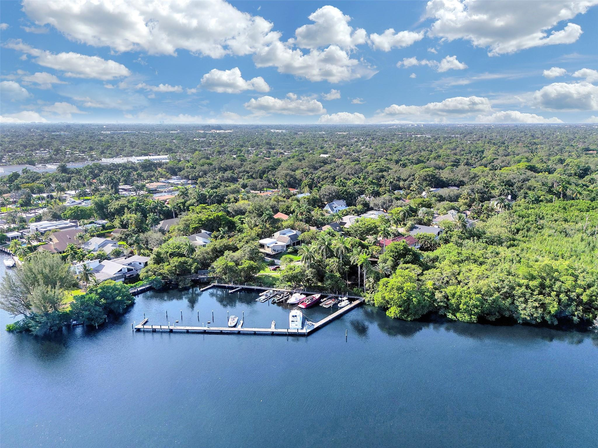 2300 Riverlane Ter