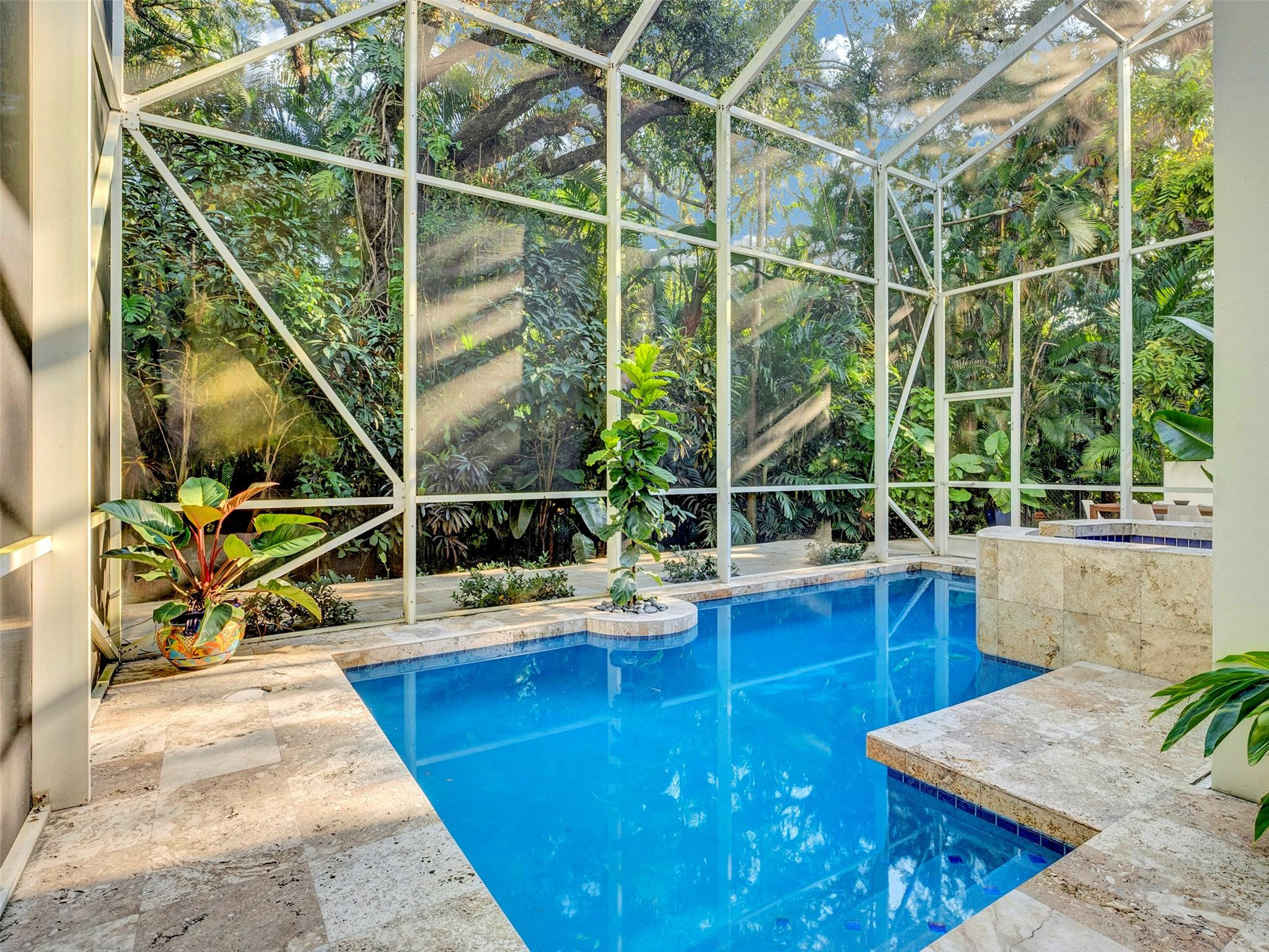 2300 Riverlane Ter