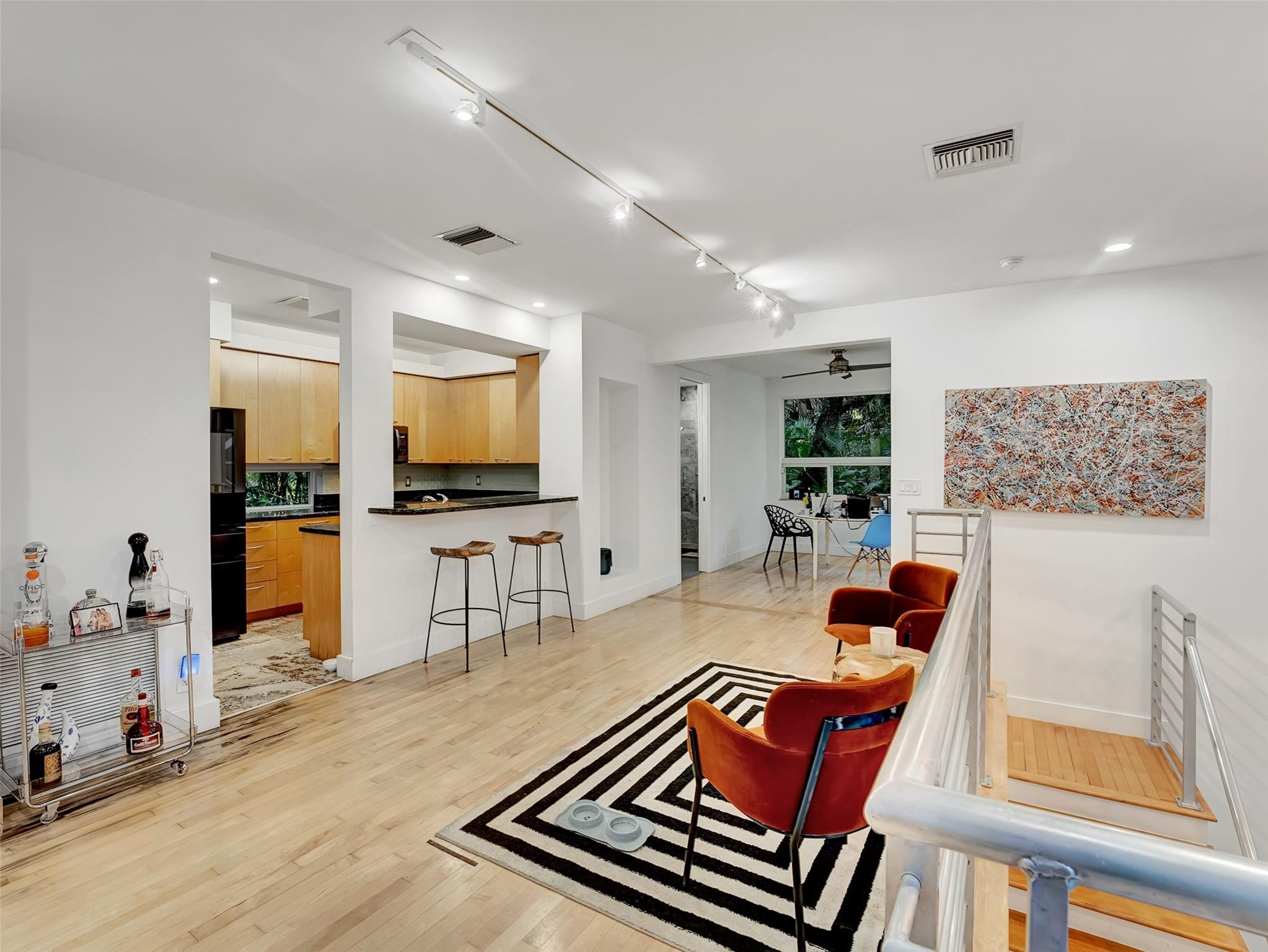 2300 Riverlane Ter