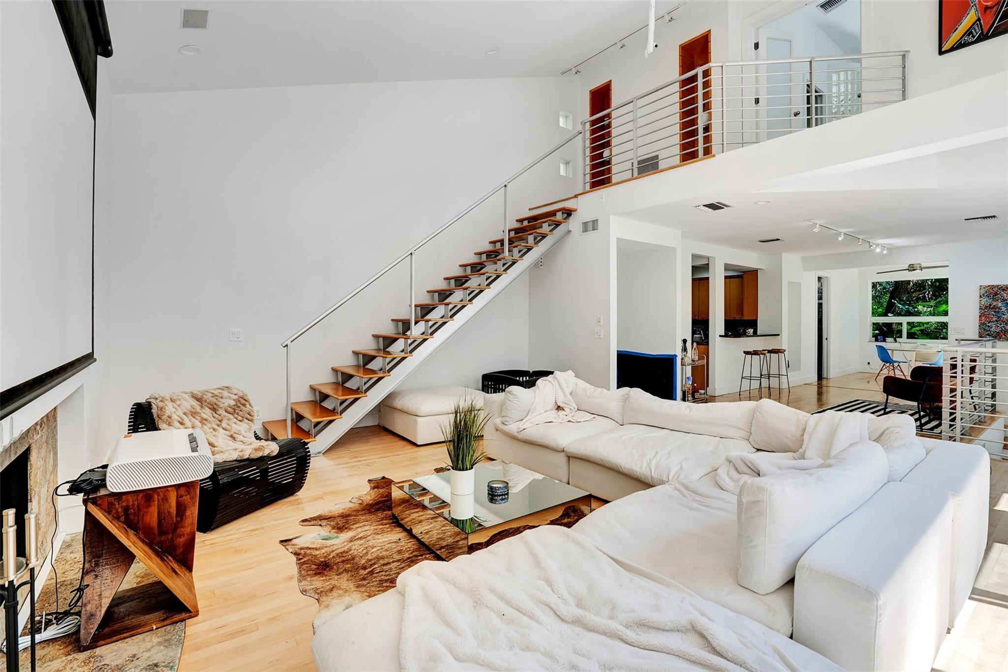 2300 Riverlane Ter