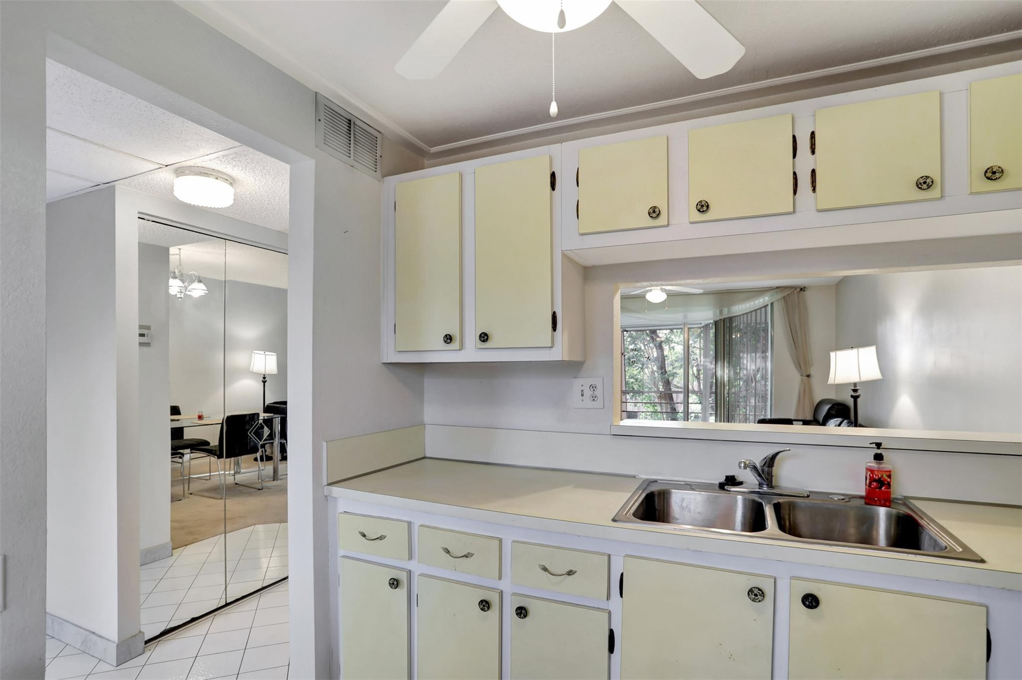 9151 Lime Bay Boulevard 302, Tamarac Unit: 302