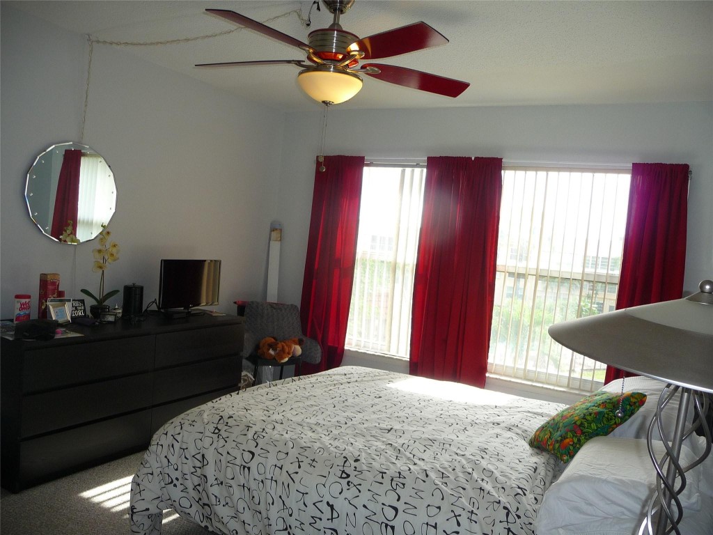 6650 Royal Palm Blvd 304C