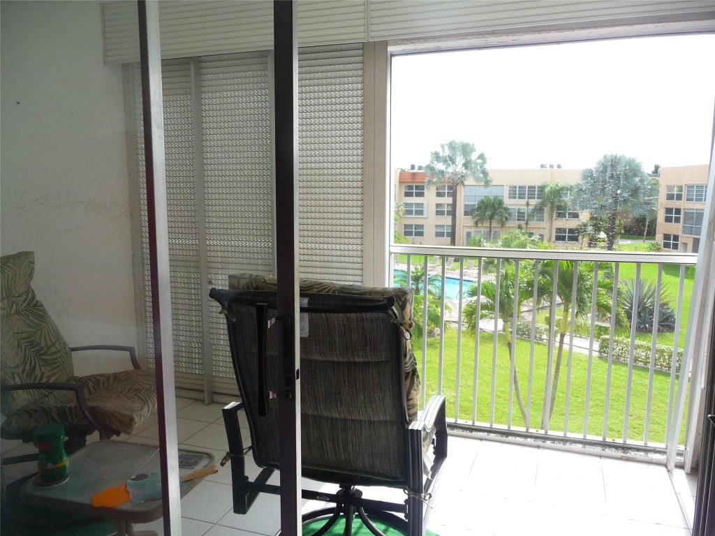 6650 Royal Palm Blvd 304C