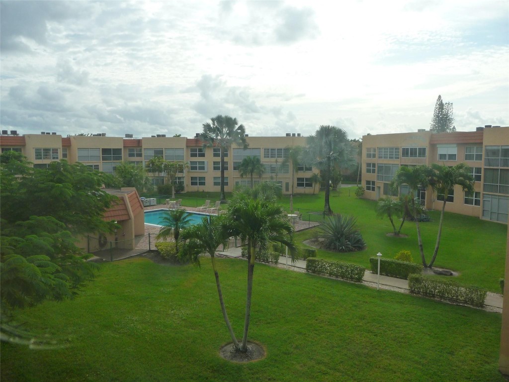 6650 Royal Palm Blvd 304C