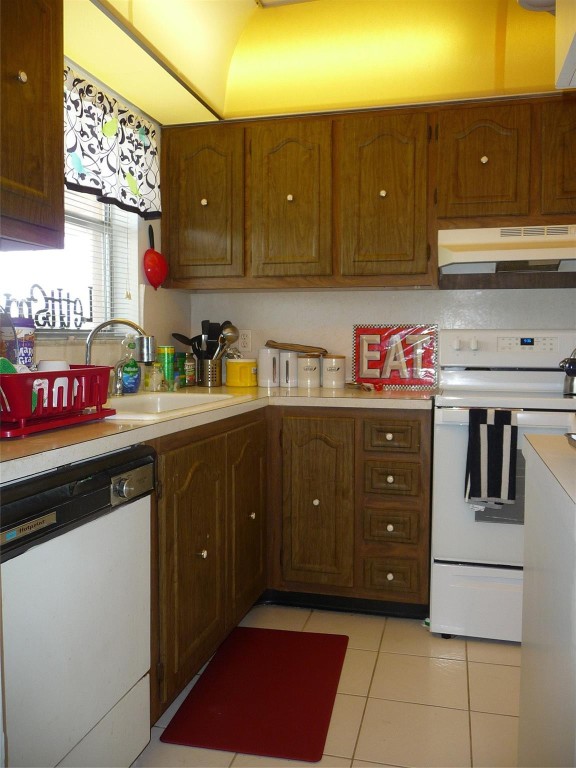 6650 Royal Palm Blvd 304C