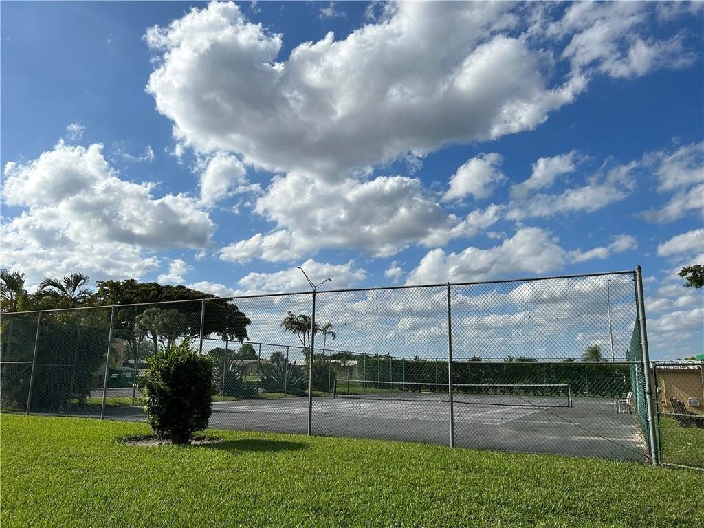 6650 Royal Palm Blvd 304C