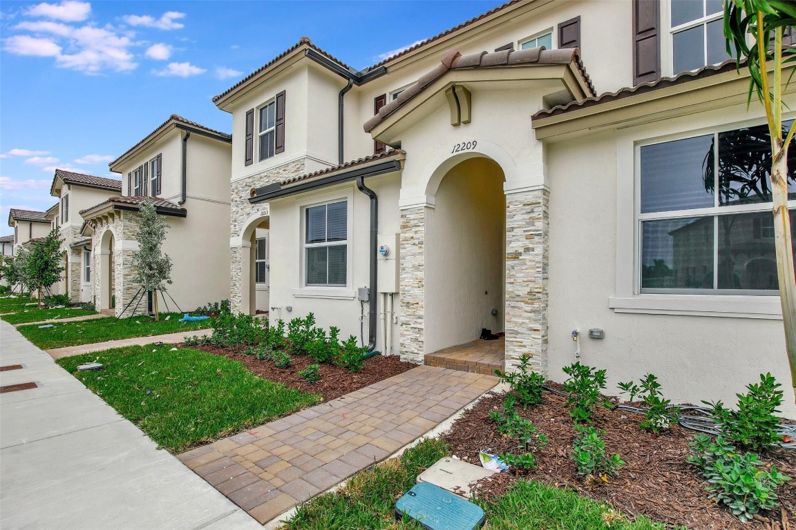 12209 NW 24th Place, Miami