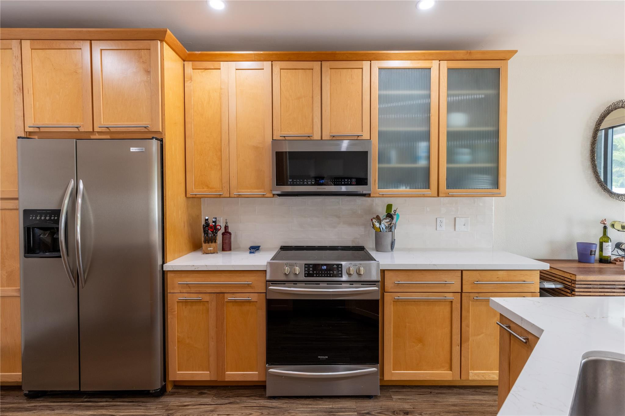 5698 Santiago Cir