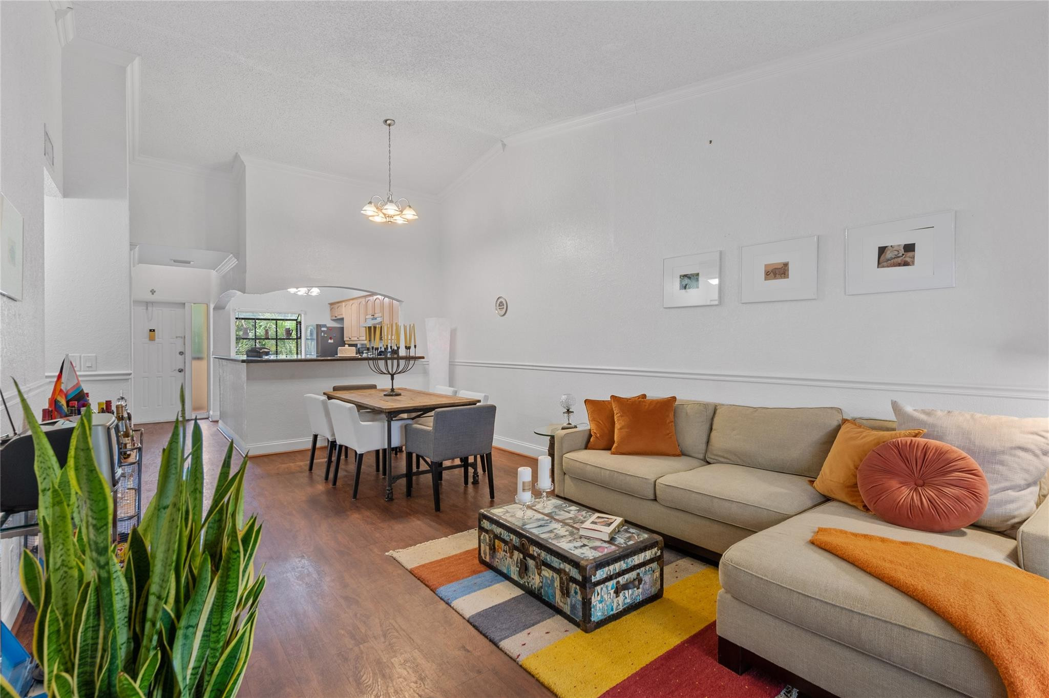 1905 SW 15 ST Apt 6