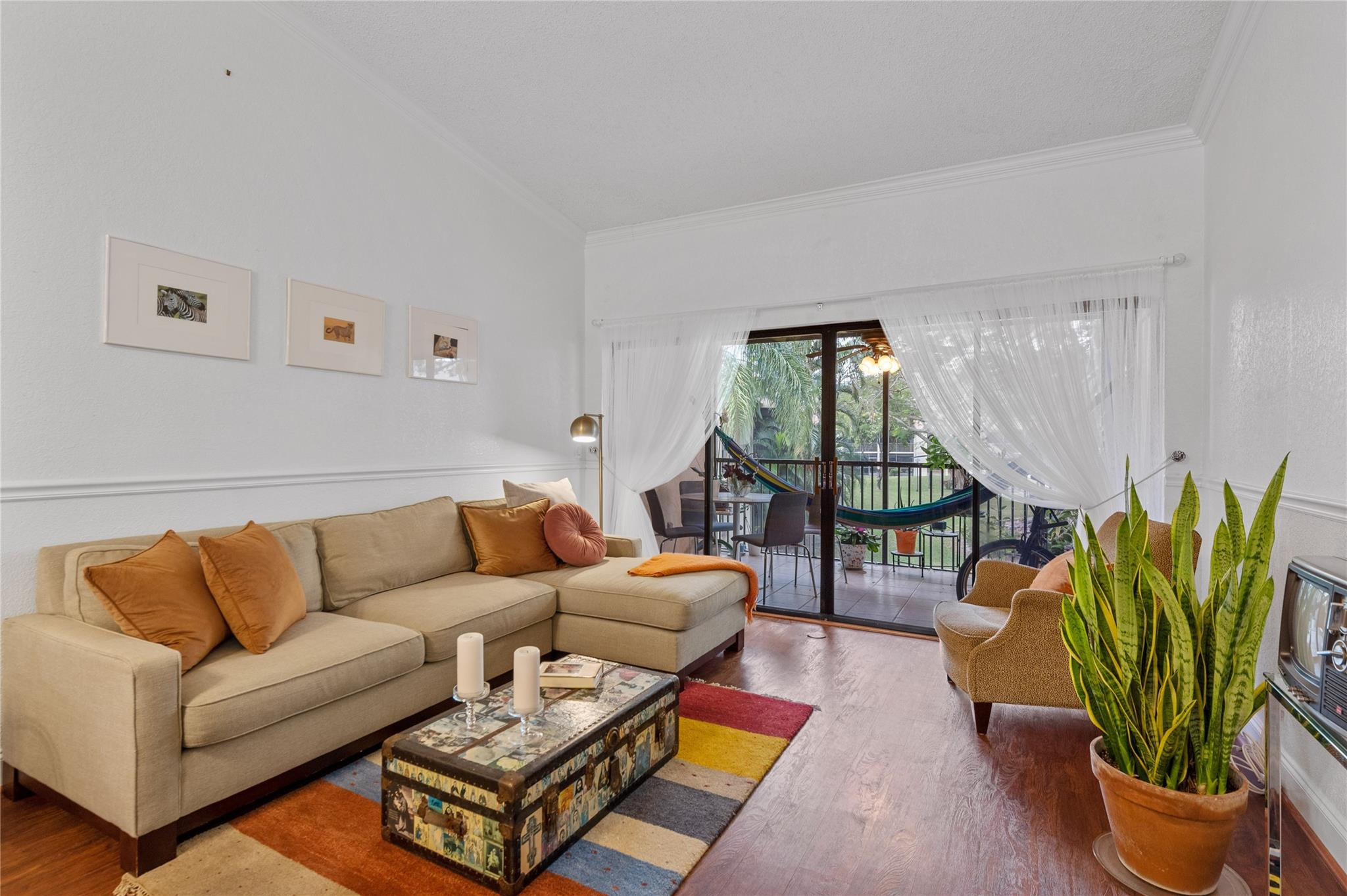 1905 SW 15 ST Apt 6