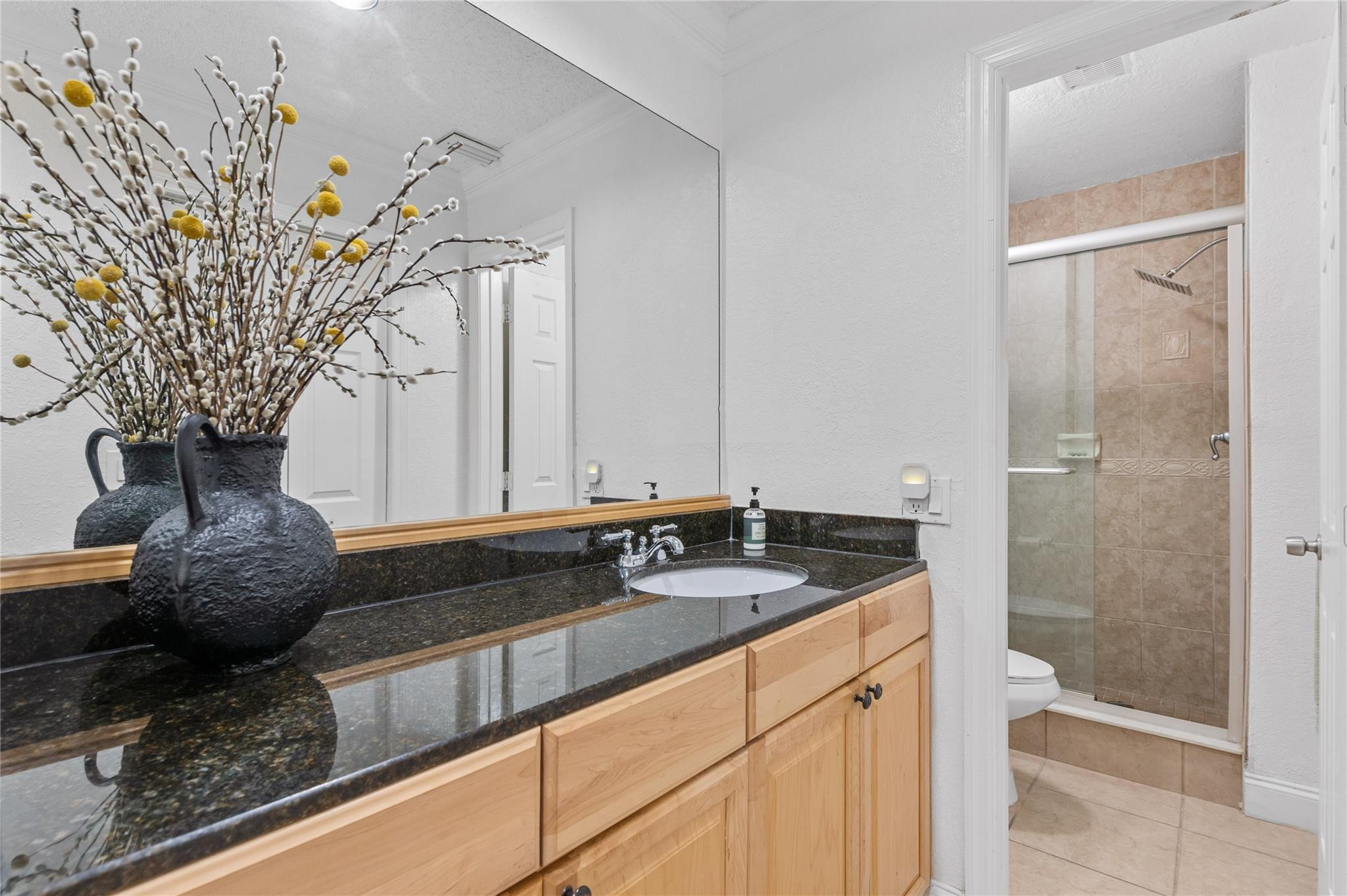 1905 SW 15 ST Apt 6