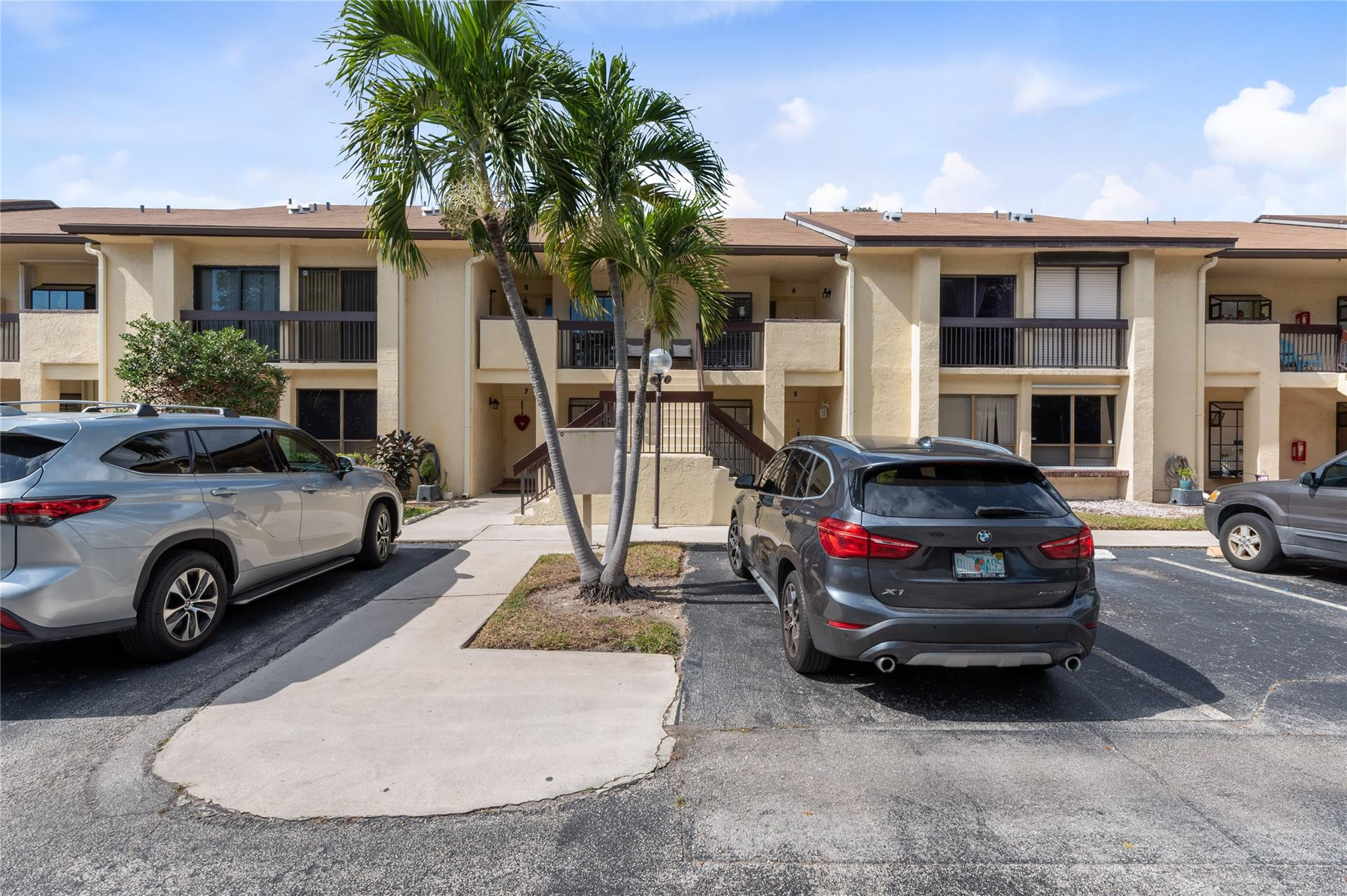 1905 SW 15 ST Apt 6