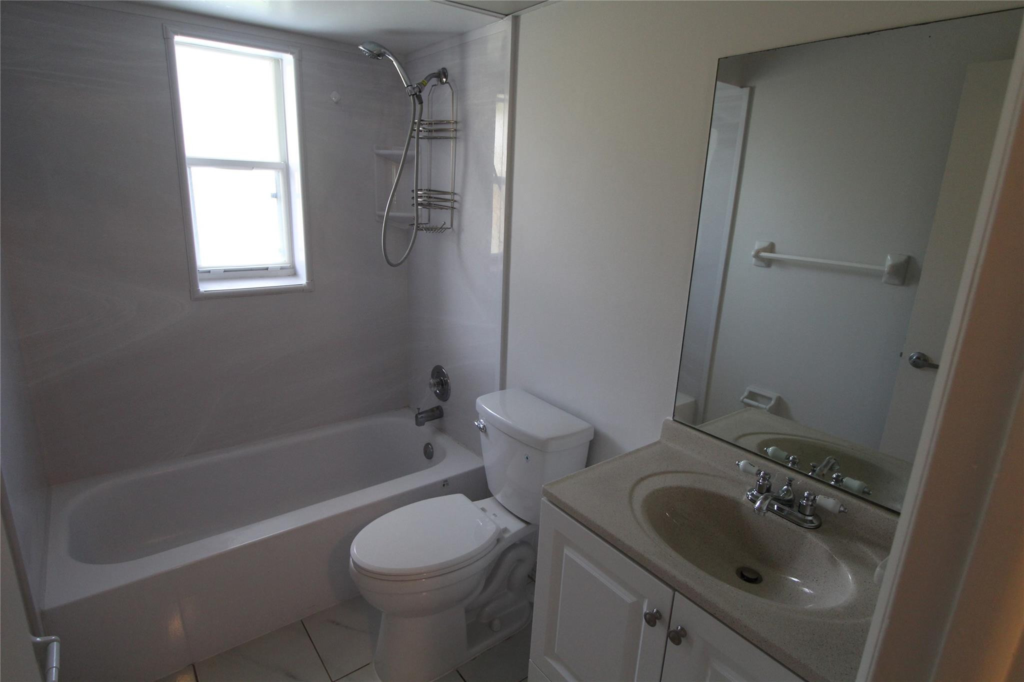 131 SW 11th Ave