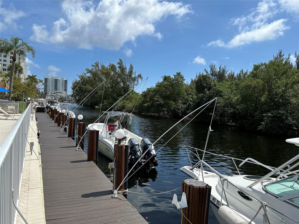 1340 NE 28th Ave 129