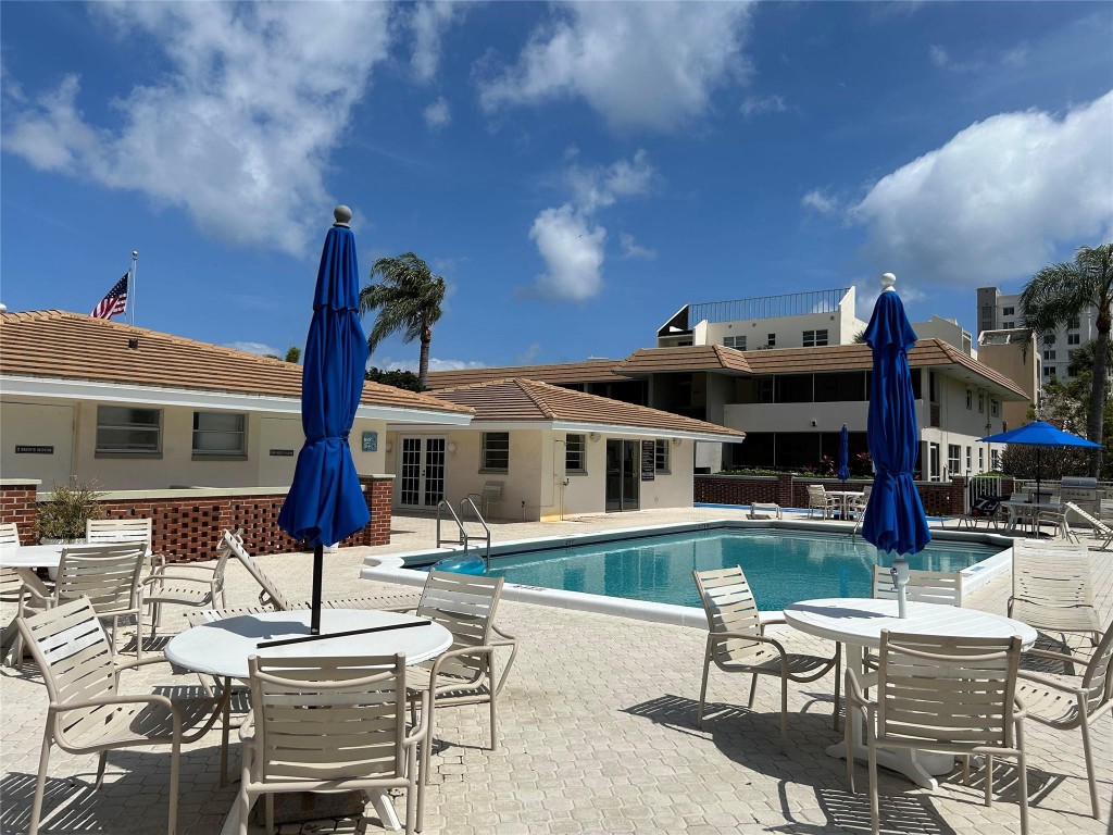 1340 NE 28th Ave 129