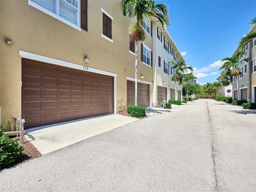 115 E Coda Circle, Delray Beach
