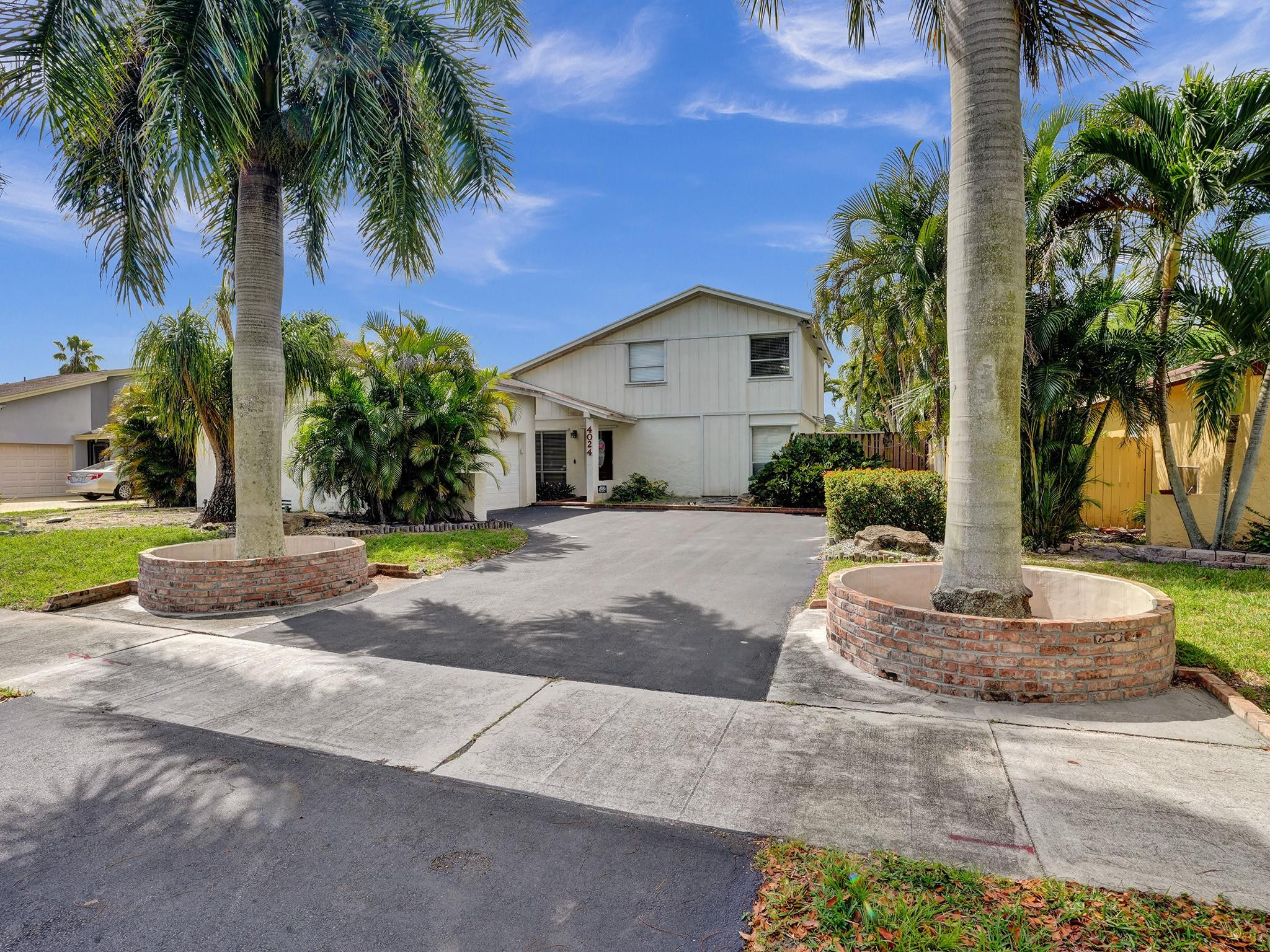 4024 NW 1st Pl