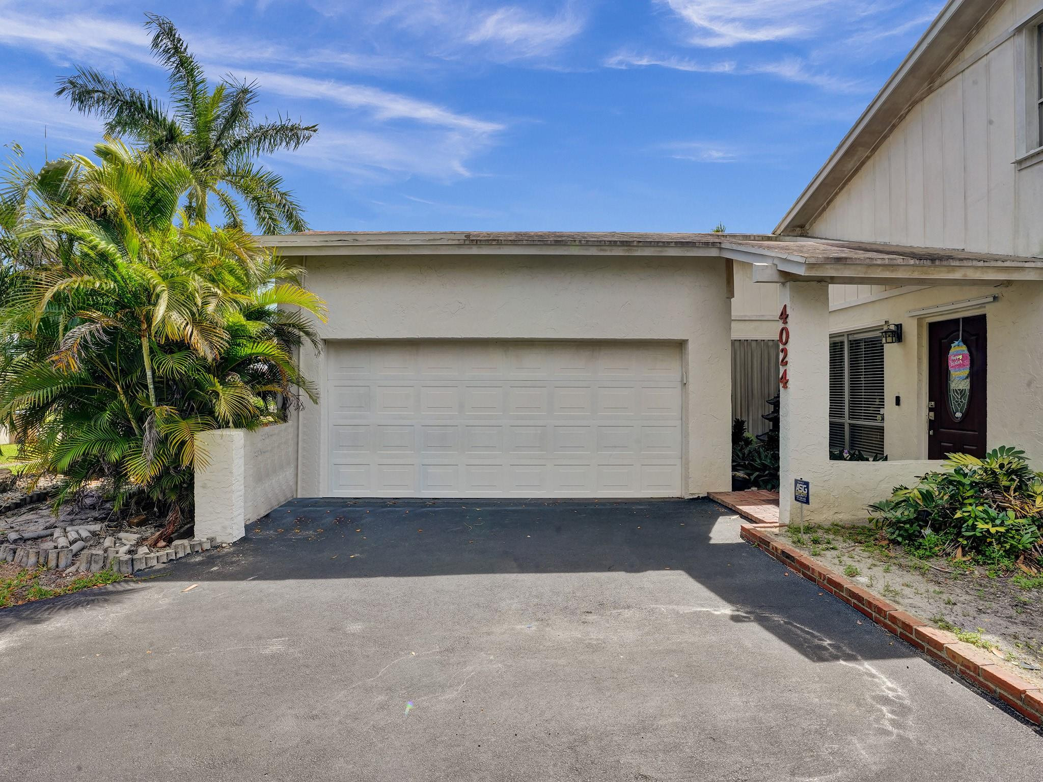 4024 NW 1st Pl