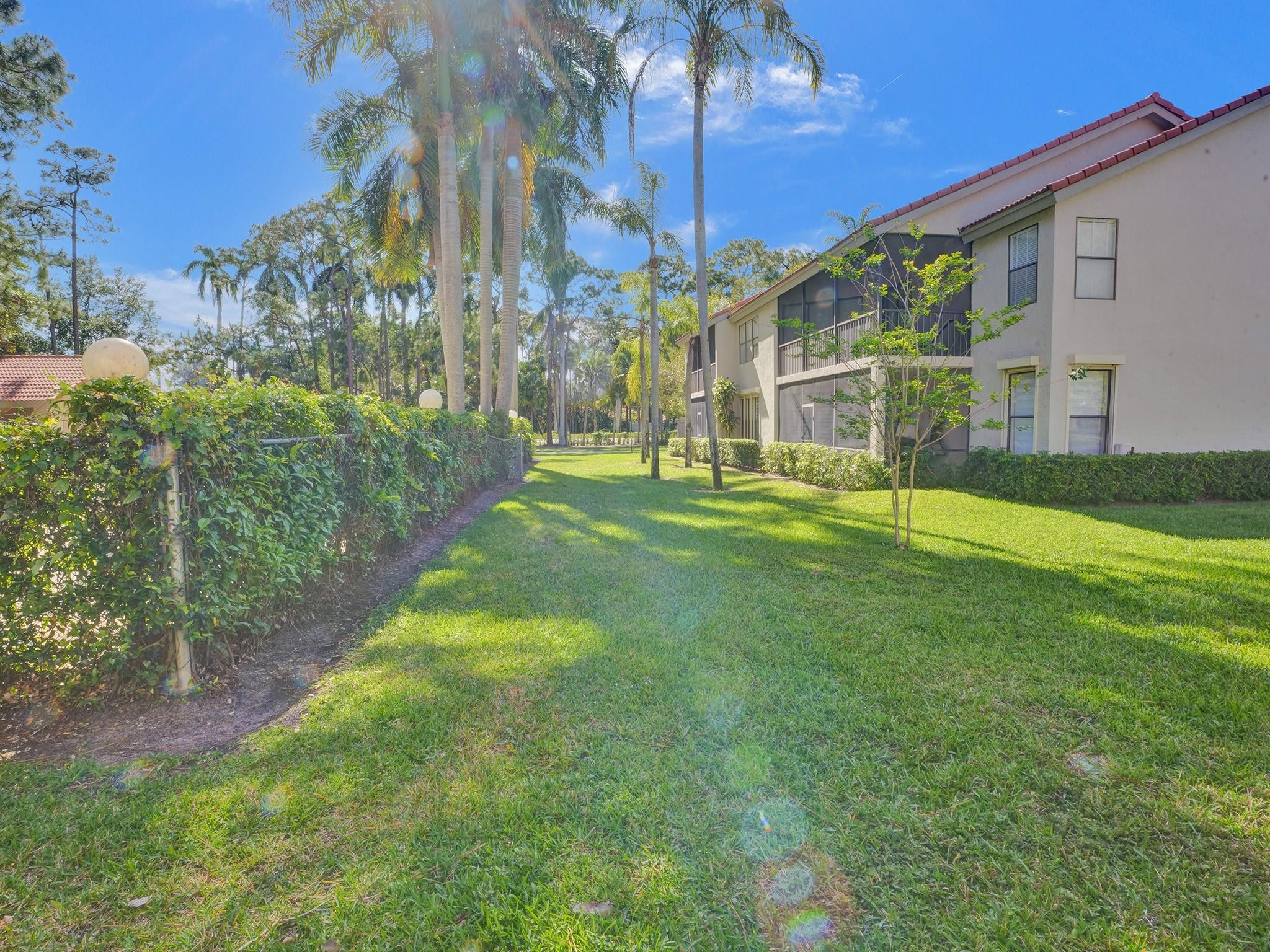 5790 Coach House Cir C
