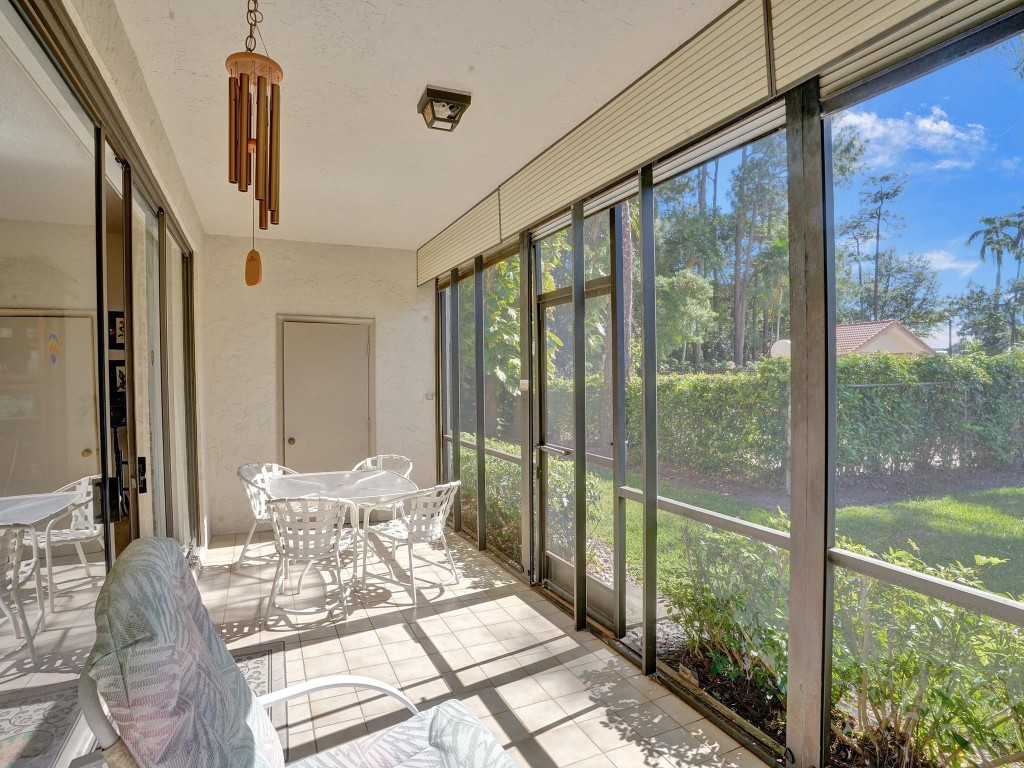 5790 Coach House Cir C