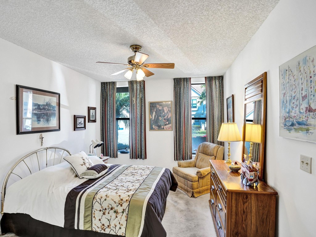 5790 Coach House Cir C