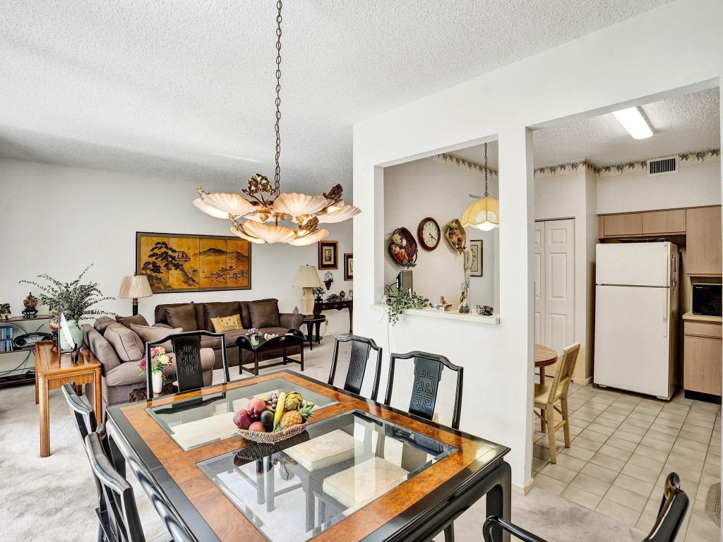 5790 Coach House Cir C