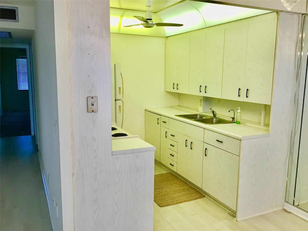 2095 Cornwall 2095, Boca Raton Unit: 2095