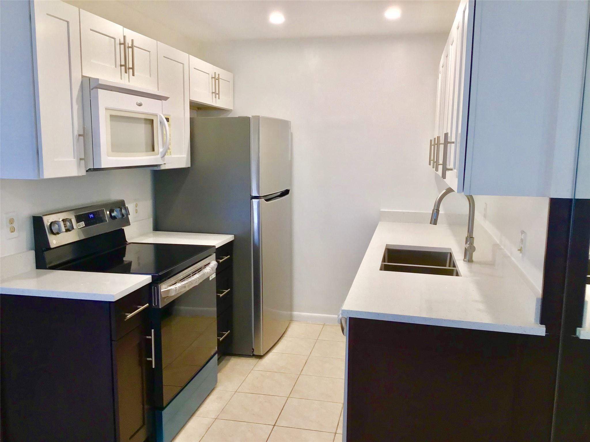 3075 Cornwall D 3075, Boca Raton Unit: 3075