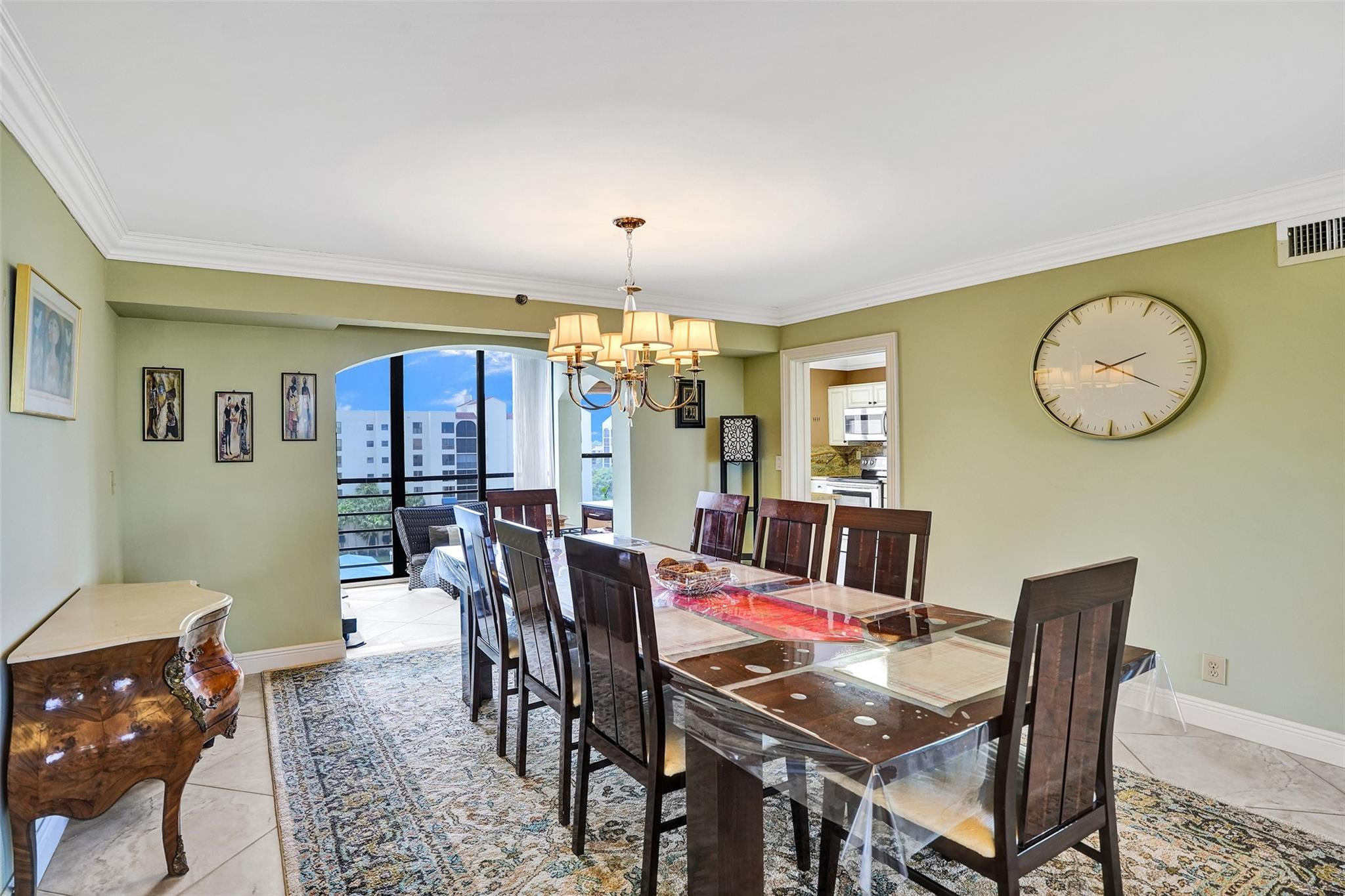 7568 Regency Lake Dr 701